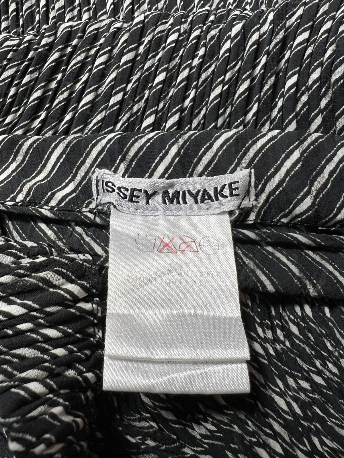 Issey Miyake Issey Miyake Pleats Please Midi Skirts Size 30" / US 8 / IT 44 - 10 Thumbnail