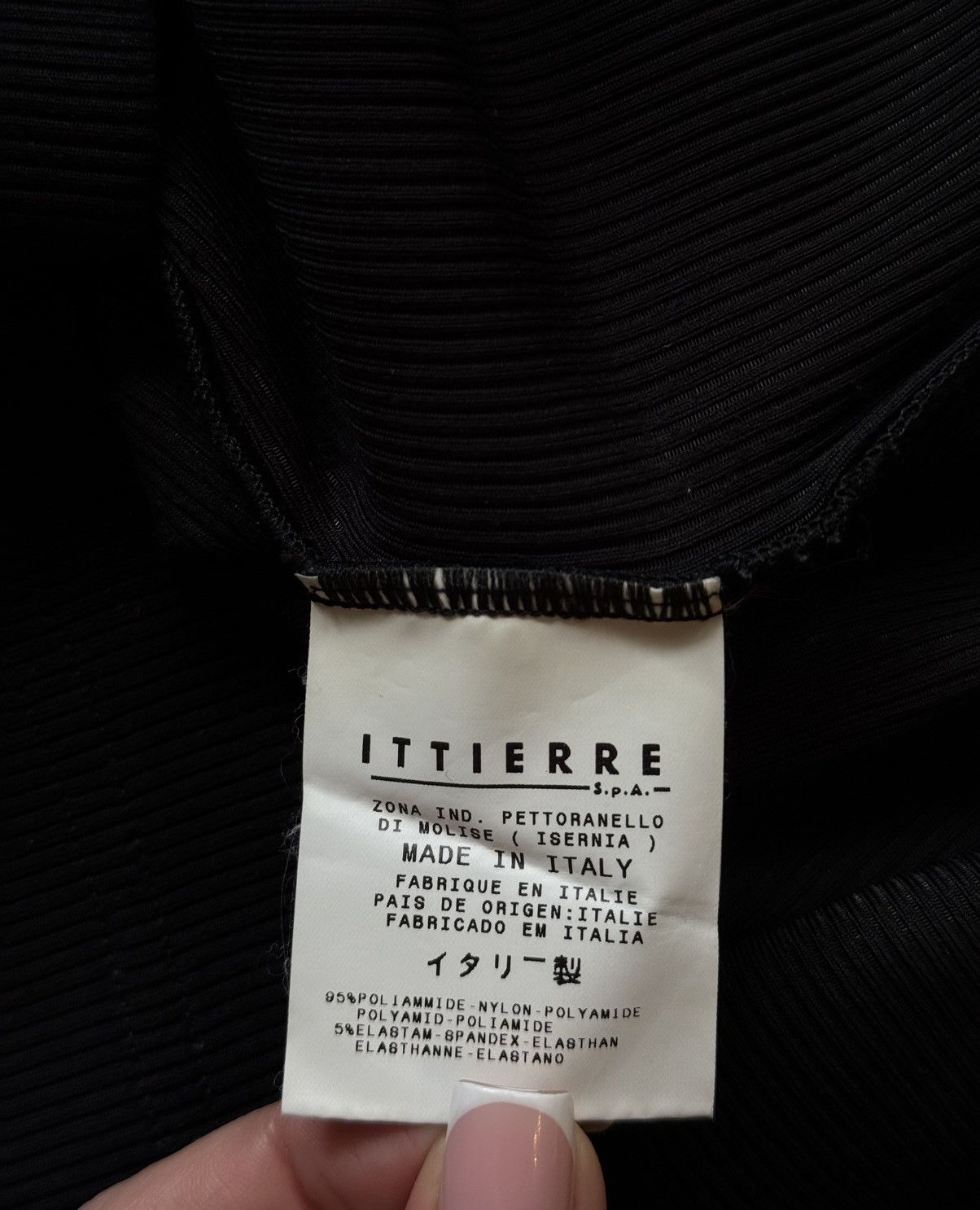 Versace × Versace Jeans Couture × Vintage Versace 1990s vintage ribbed slim fit t-shirt Size US M / EU 48-50 / 2 - 5 Thumbnail