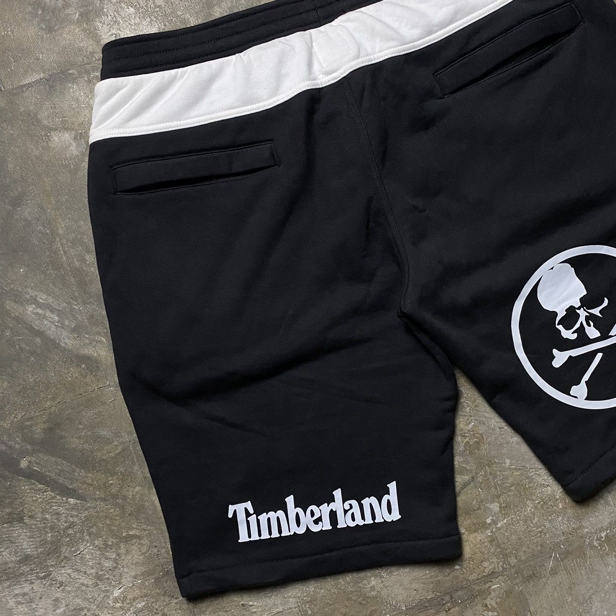 Mastermind Japan × Timberland FW18 Sweatshort Size US 36 / EU 52 - 6 Thumbnail
