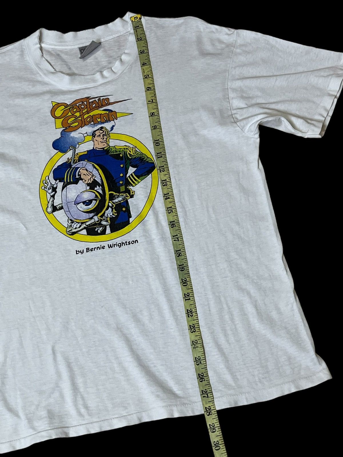 Vintage VINTAGE 90s CAPTAIN STERNN by BERNIE WRIGHTSON 1992 T SHIRT Size US L / EU 52-54 / 3 - 11 Thumbnail