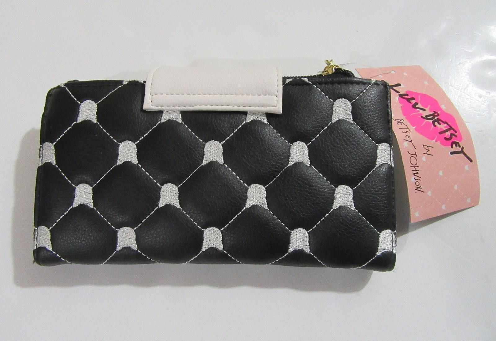 Other Luv Betsey by Betsey Johnson Flap Closure Bifold Wallet Size ONE SIZE - 2 Thumbnail