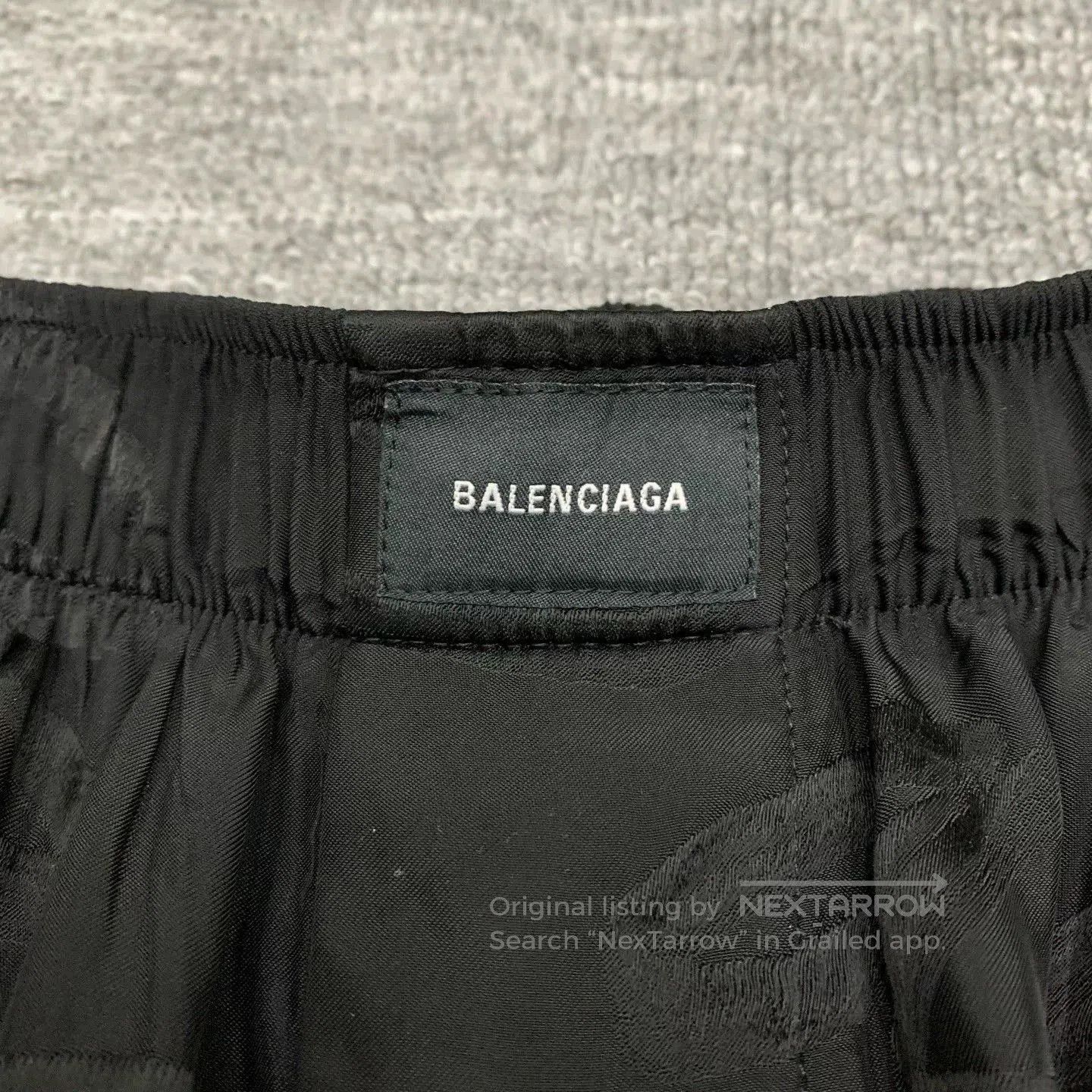 Balenciaga balenciaga black silk printed shorts size 50. Size US 34 / EU 50 - 6 Thumbnail