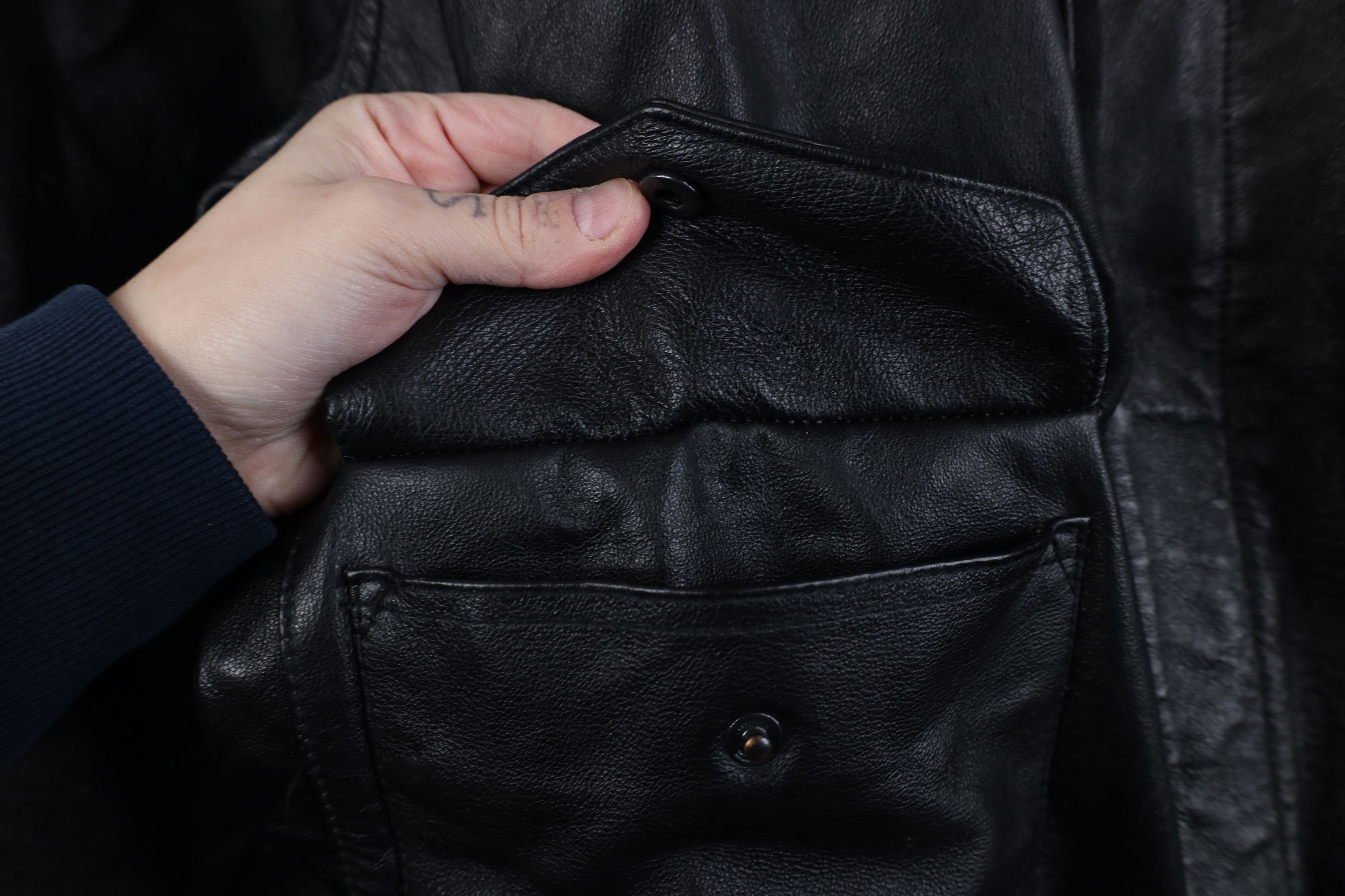 Vintage Vintage 90s Streetwear Force Leather Flight Bomber Jacket Size US XL / EU 56 / 4 - 7 Thumbnail
