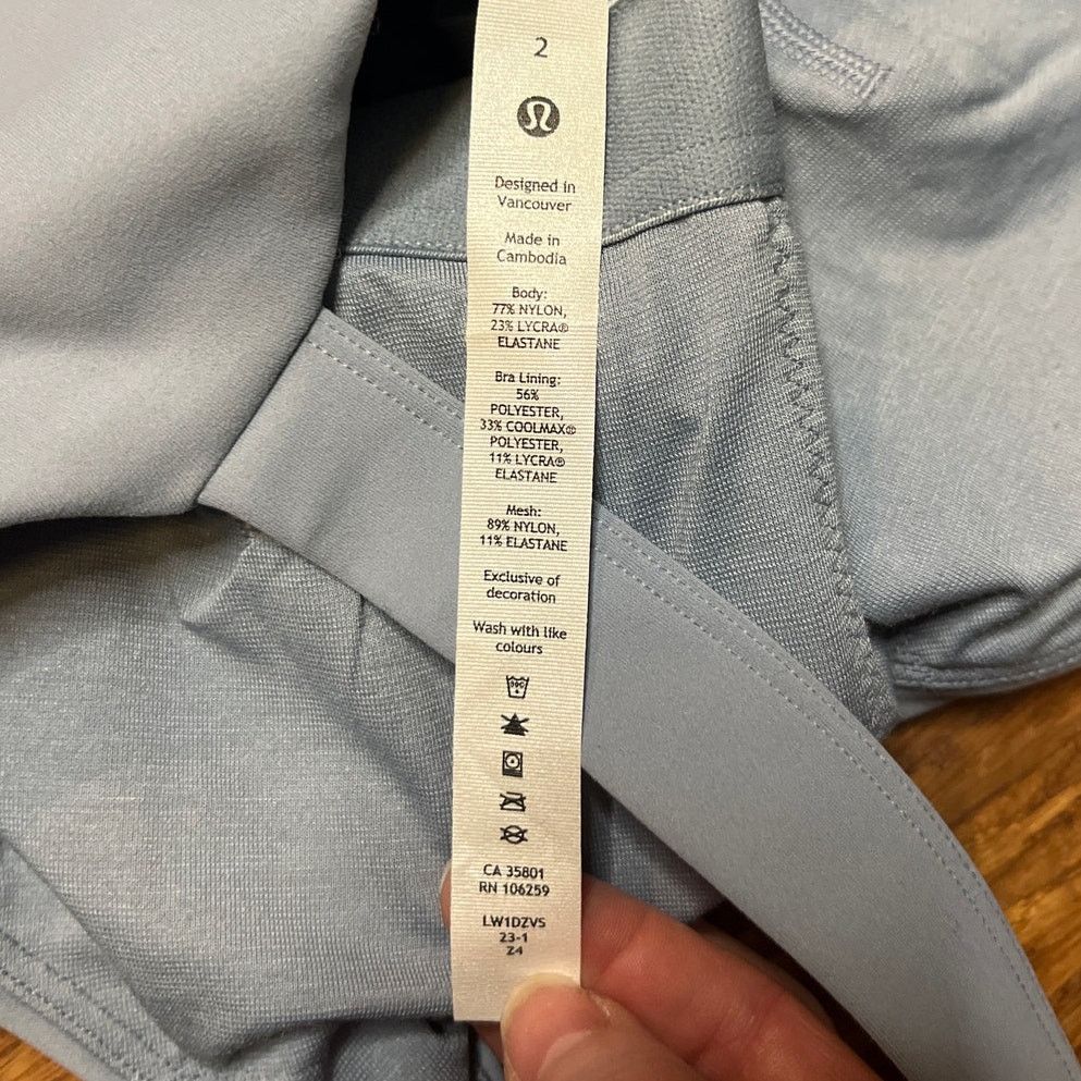 Lululemon lululemon wunder train straight strap tank size 2 Chamb Blue Size XS / US 0-2 / IT 36-38 - 4 Thumbnail