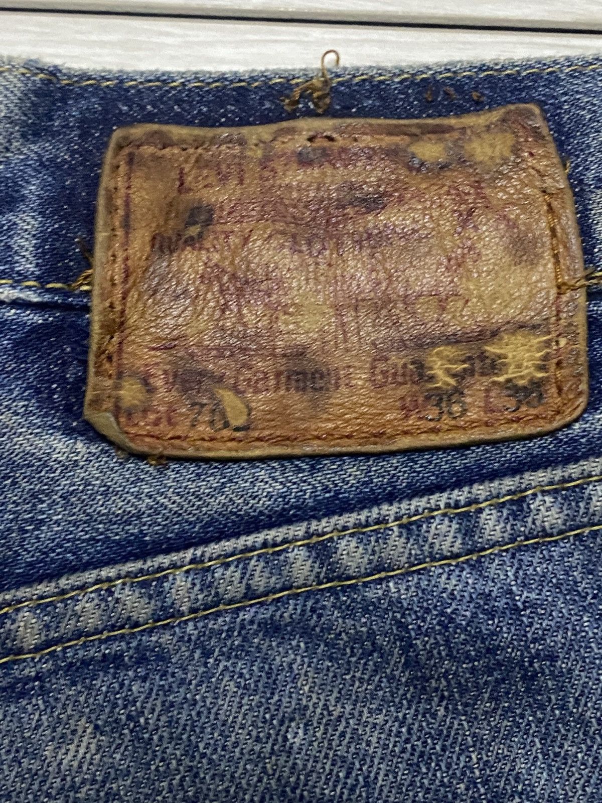 Levi's Vintage Levis 702xx Big E Japan Buckle Back Destroy Baggy Size US 35 - 16 Thumbnail
