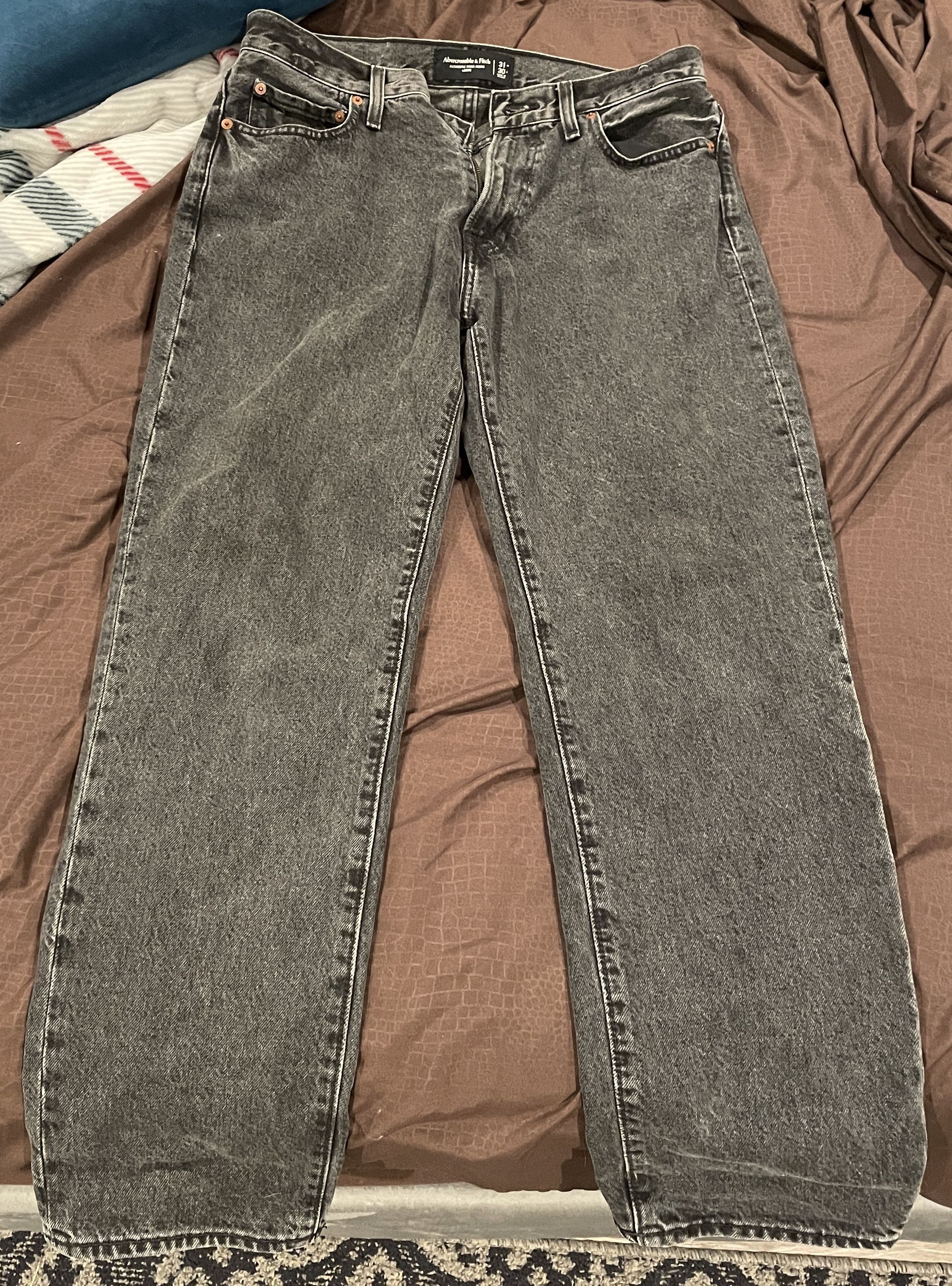 Abercrombie & Fitch straight leg jeans Size US 31 - 1 Thumbnail