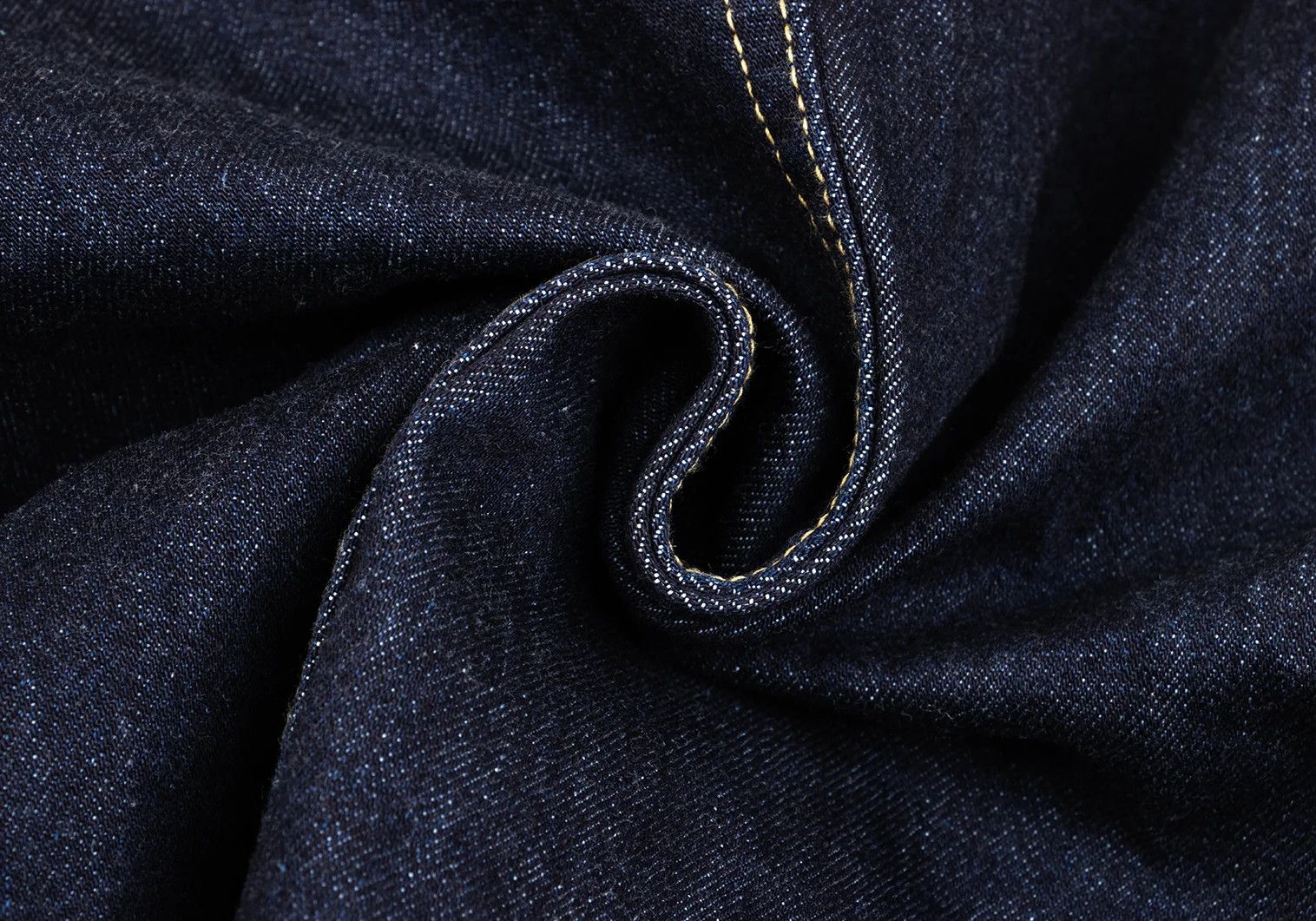 Junya Watanabe Indigo Denim Jacket with Leather Patch Pocket, Size M Size US M / EU 48-50 / 2 - 17 Thumbnail