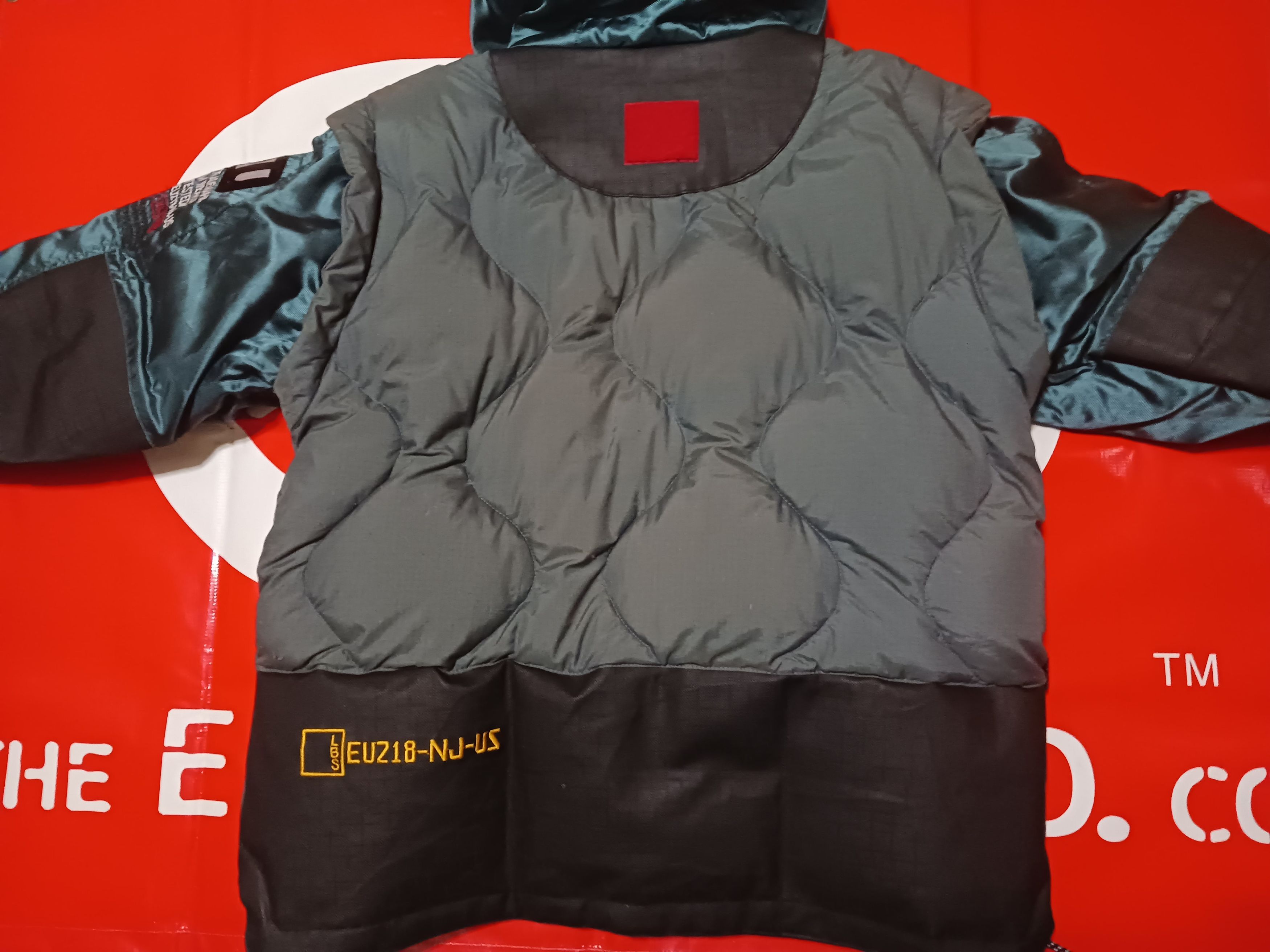 Ecko Unltd. 1/1 ECHO UNLTD '97 Prodigy Military Grade Full-Zip Prototype Size US M / EU 48-50 / 2 - 3 Thumbnail