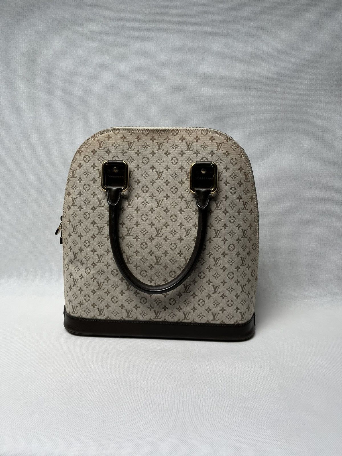 Louis Vuitton Louis Vuitton Alma cloth handbag grey monogram rare Size ONE SIZE - 9 Thumbnail