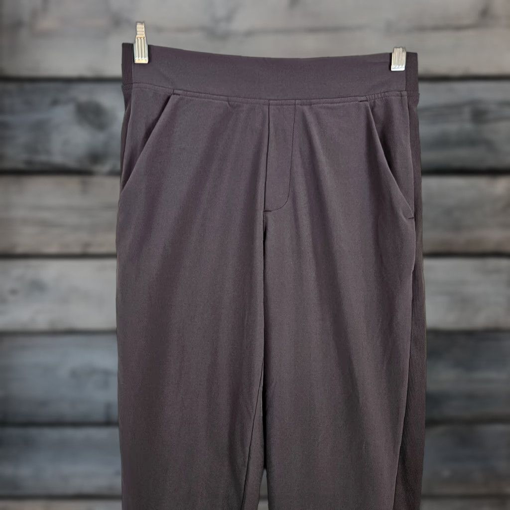 Athleta Athleta Womens Brooklyn Ankle Pants Sz 2 Purple Pull On Mid Rise Size 26" / US 2 / IT 38 - 1 Thumbnail