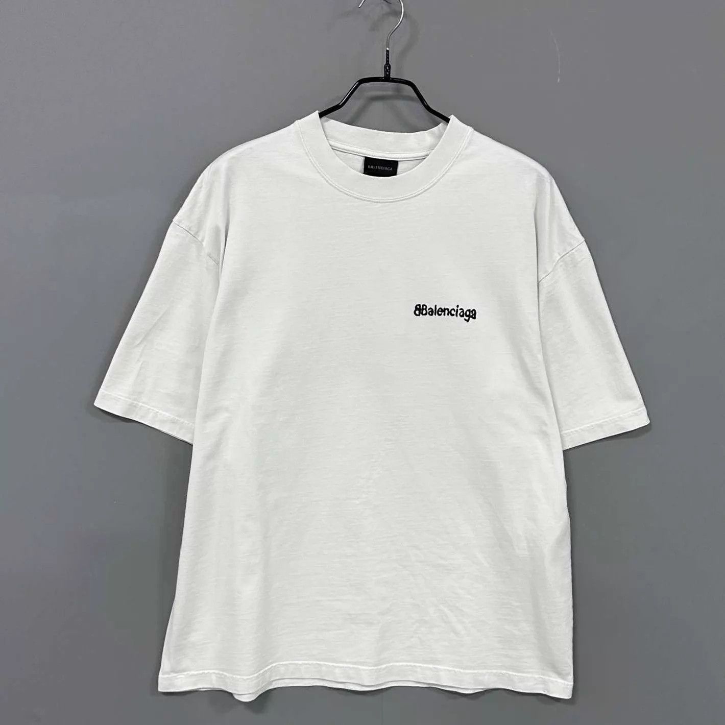 Balenciaga Balenciaga Faded Logo Crewneck Short Sleeve Tee M Size M / US 6-8 / IT 42-44 - 1 Thumbnail