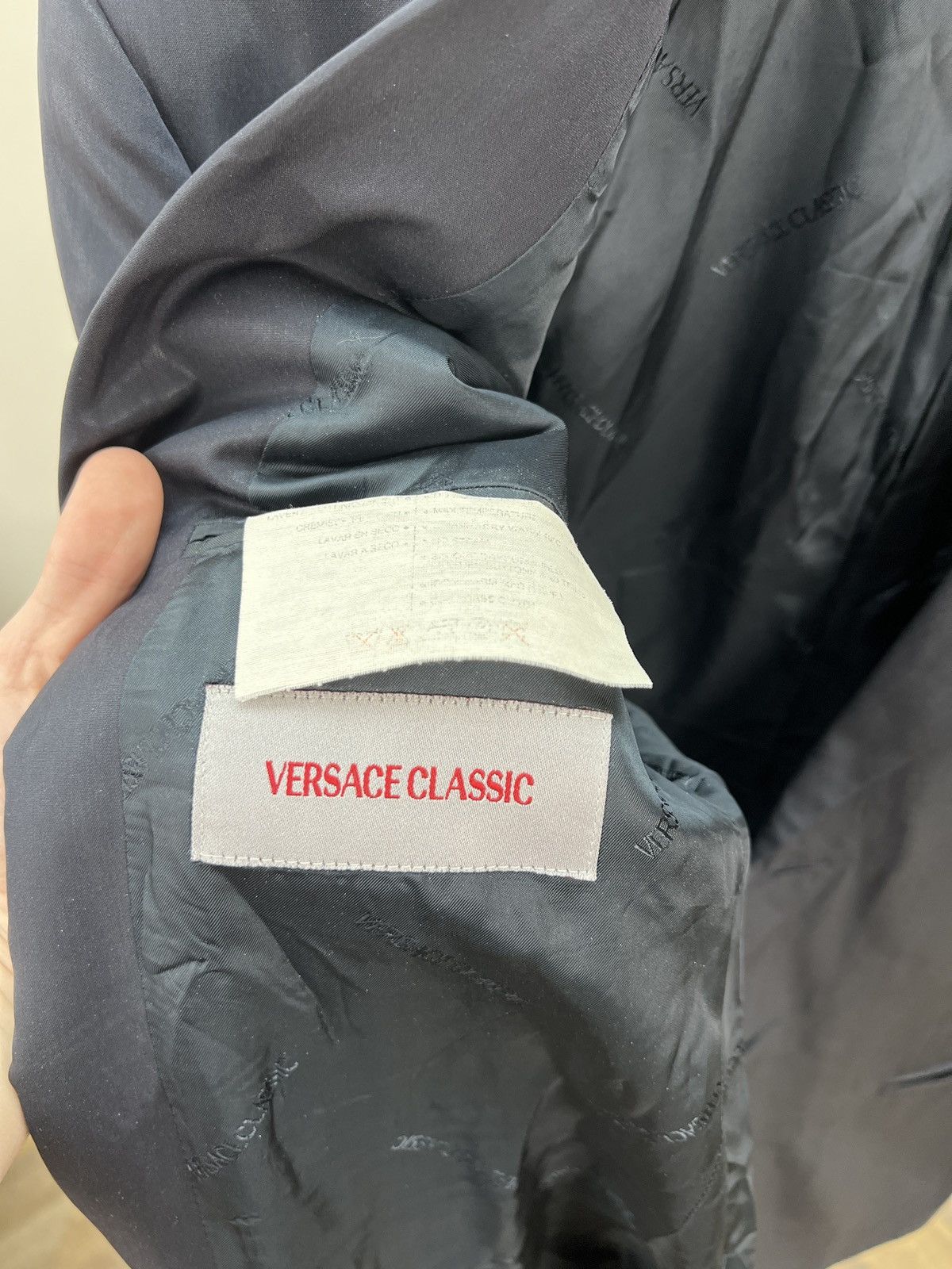Versace Vintage Versace Classic V2 Navy Blazer Jacket Men’s 3-Button Size 52R - 8 Thumbnail