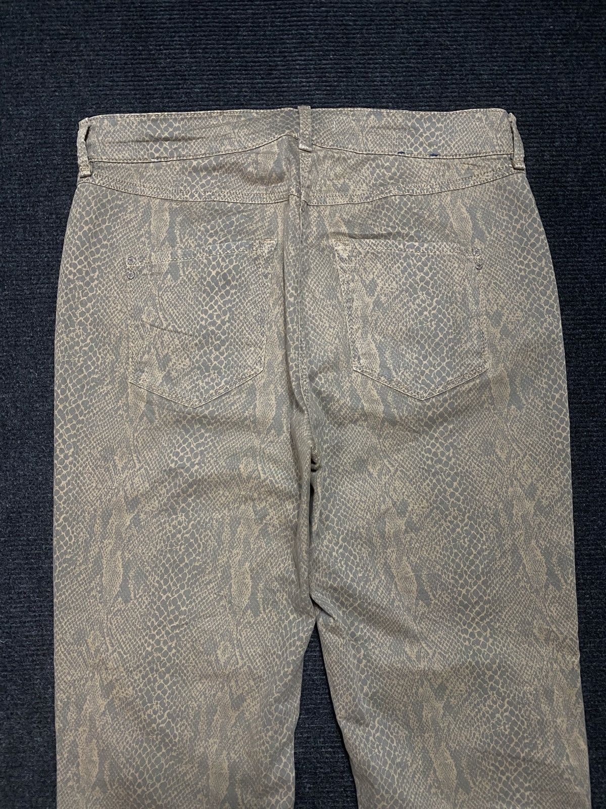 Japanese Brand Atelier GARDEUR Snake Skin Printed regular fit Size US 31 - 13 Thumbnail