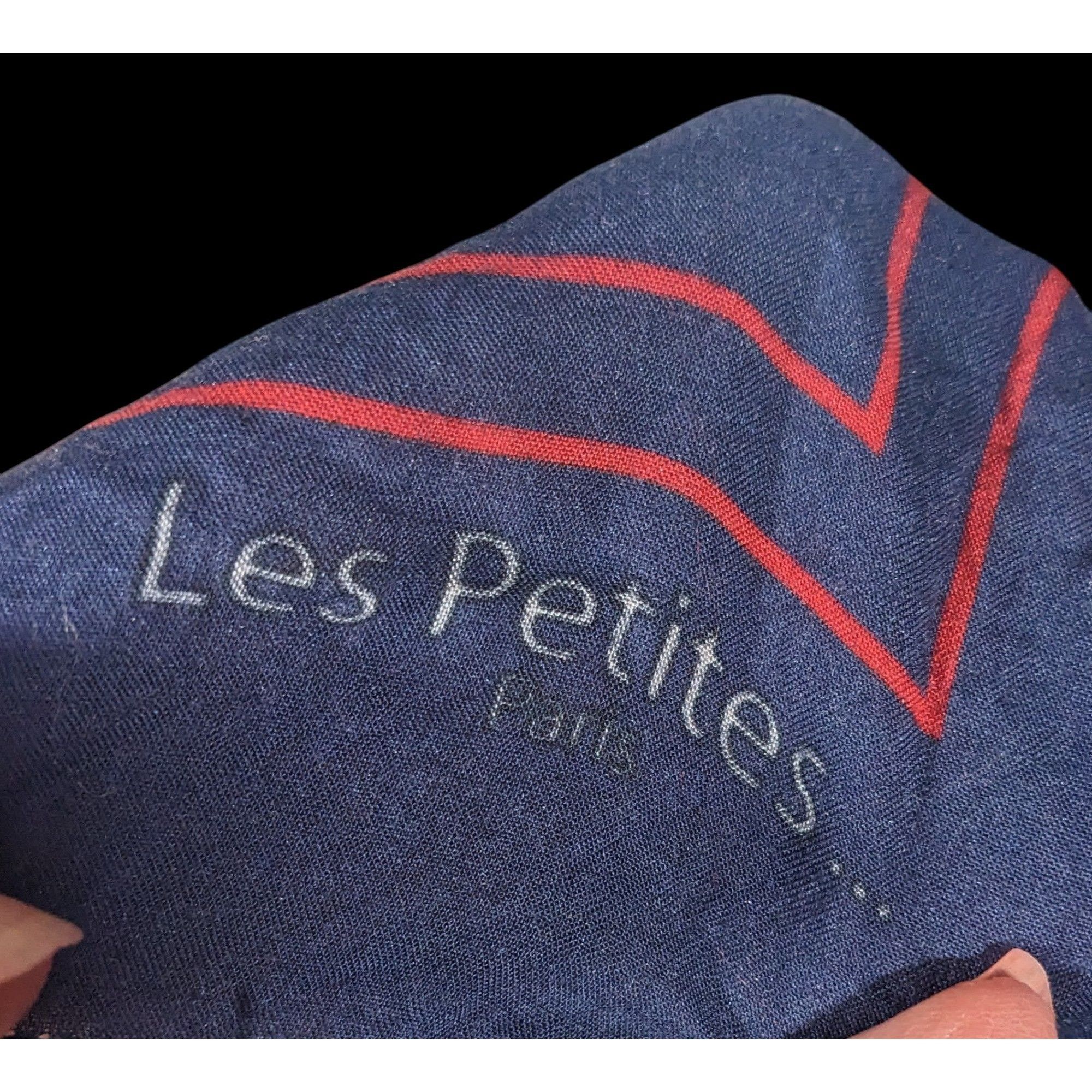 Other Les Petites France Blue And White Floral Scarf Size ONE SIZE - 4 Thumbnail