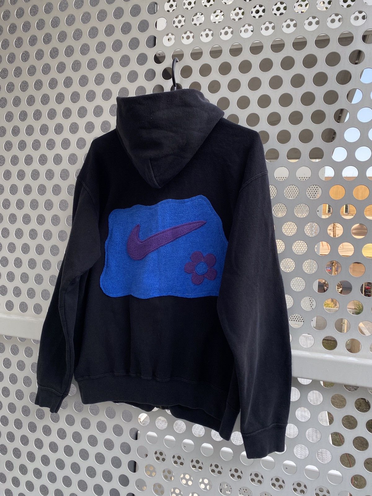 Nike × Vintage Vintage Nike Custom Skelet Center Swoosh Oversize Hoodie Y2K Size US M / EU 48-50 / 2 - 3 Thumbnail
