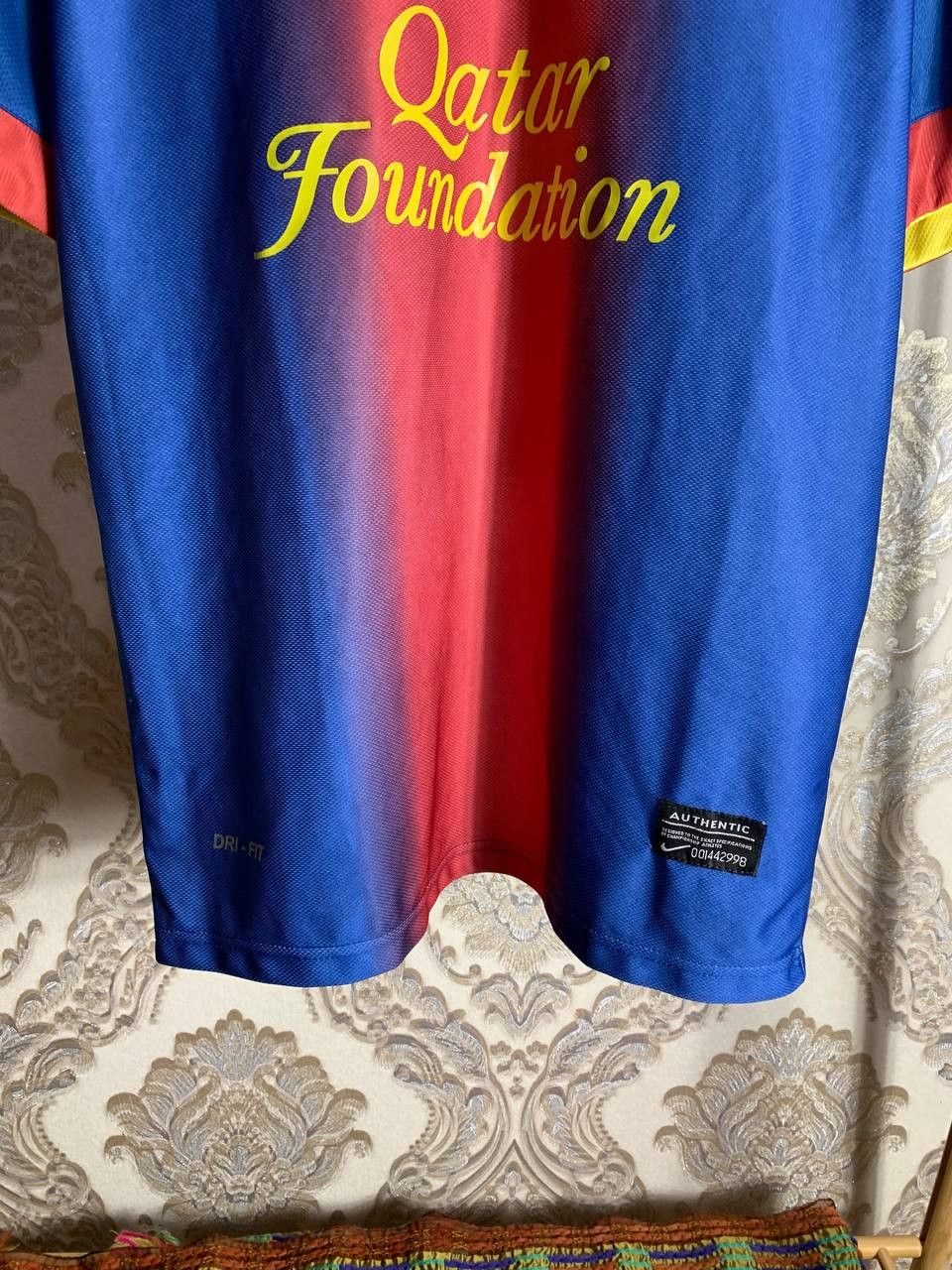 Vintage Very Rare Nike FC Barcelona Spain Soccer Jersey Retro Y2K Size US XL / EU 56 / 4 - 4 Thumbnail