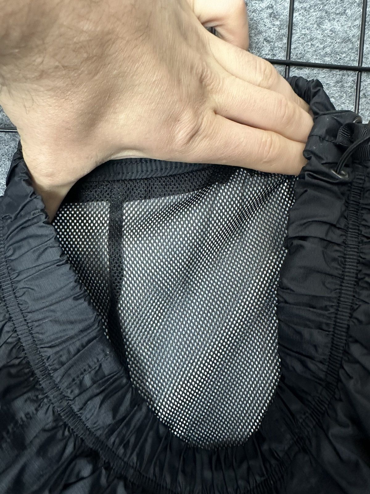 Berghaus Berghaus Outdoor Techwear Snap Button Nylon Pants Size 12 Size 26" / US 2 / IT 38 - 9 Thumbnail