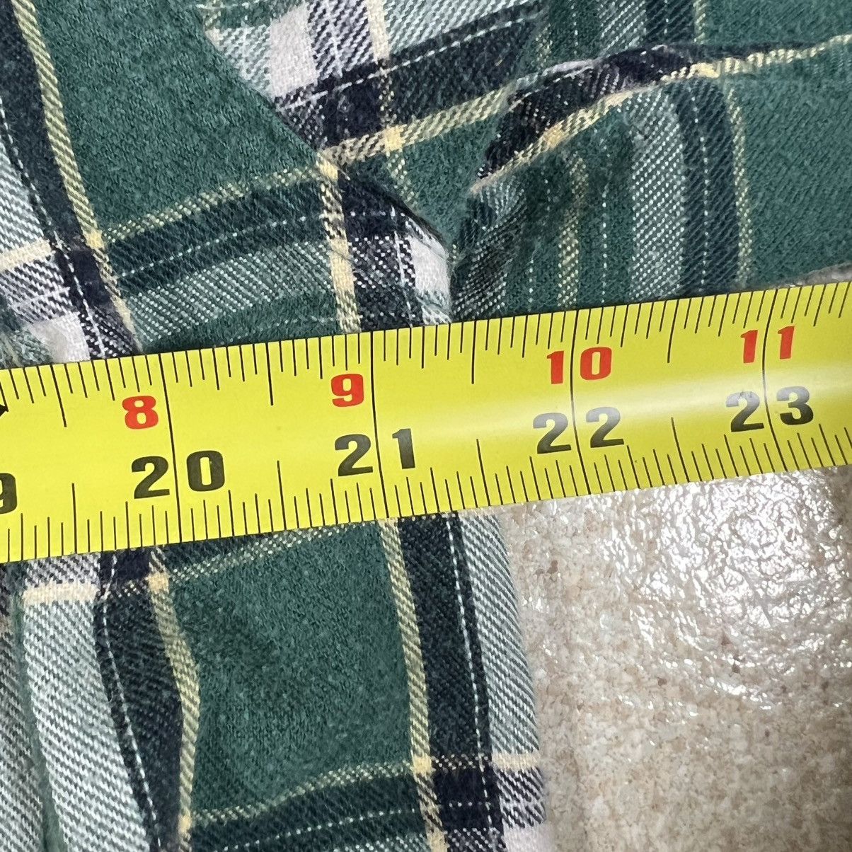 L.L. Bean L.L. Bean Shirt Flannel Green Plaid Long Sleeve Button Up Size US M / EU 48-50 / 2 - 7 Thumbnail