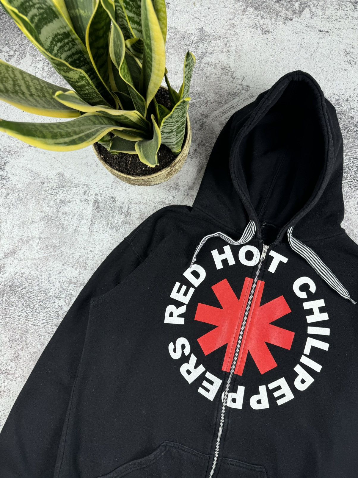 Band Tees 90S Red Hot Chili Peppers RHCP Rap Black GTS Tour Zip Hoodie Size US L / EU 52-54 / 3 - 4 Thumbnail