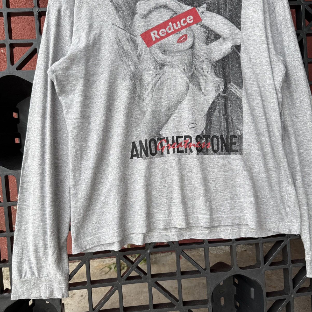 Japanese Brand Y2K Hysteric Style Defective Struct Women Potrait Graphic T Size US L / EU 52-54 / 3 - 5 Thumbnail