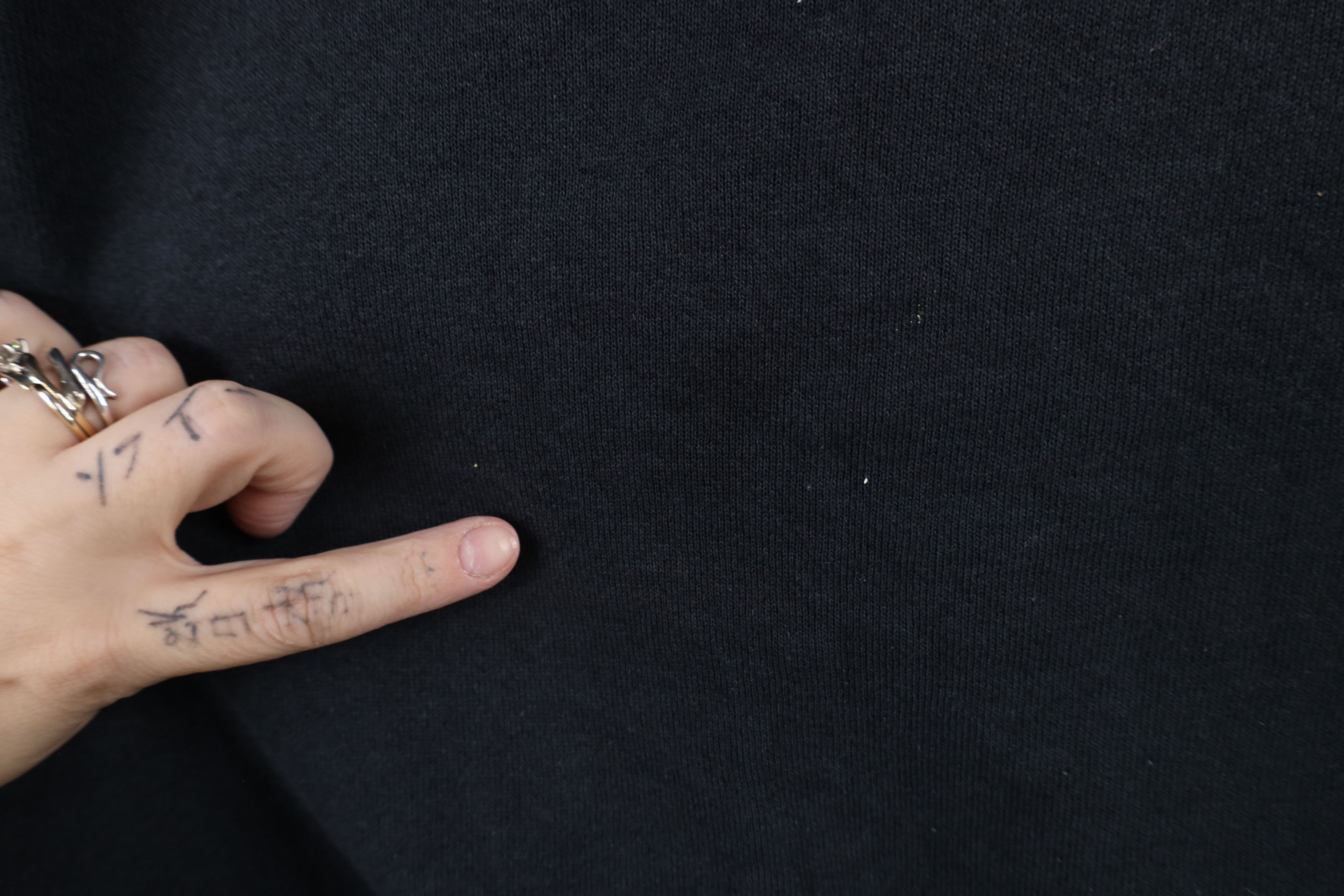 Vintage Vintage 90s Streetwear Blank Crewneck Sweatshirt Black Size US L / EU 52-54 / 3 - 7 Thumbnail