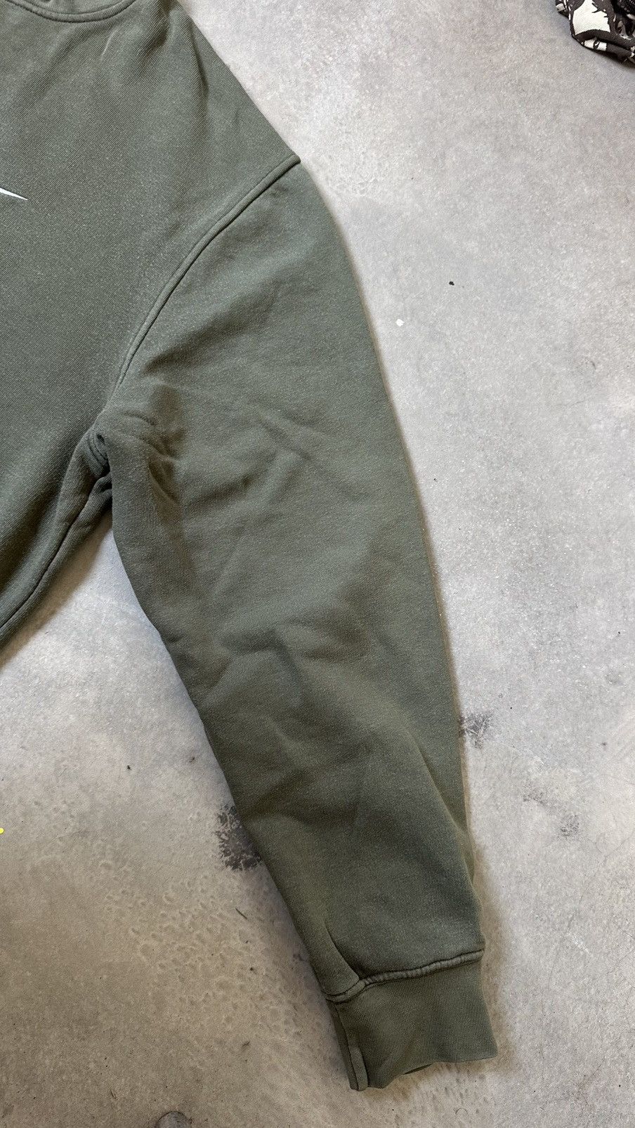 Nike VINTAGE Y2K NIKE MINI SWOOSH SWEATSHIRT Size US L / EU 52-54 / 3 - 3 Thumbnail