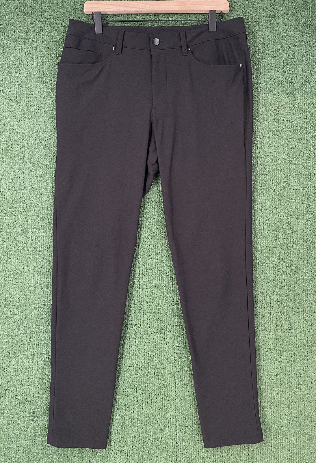Lululemon Lululemon Commission Black Pants Men’s Size 32 Size US 32 / EU 48 - 1 Thumbnail