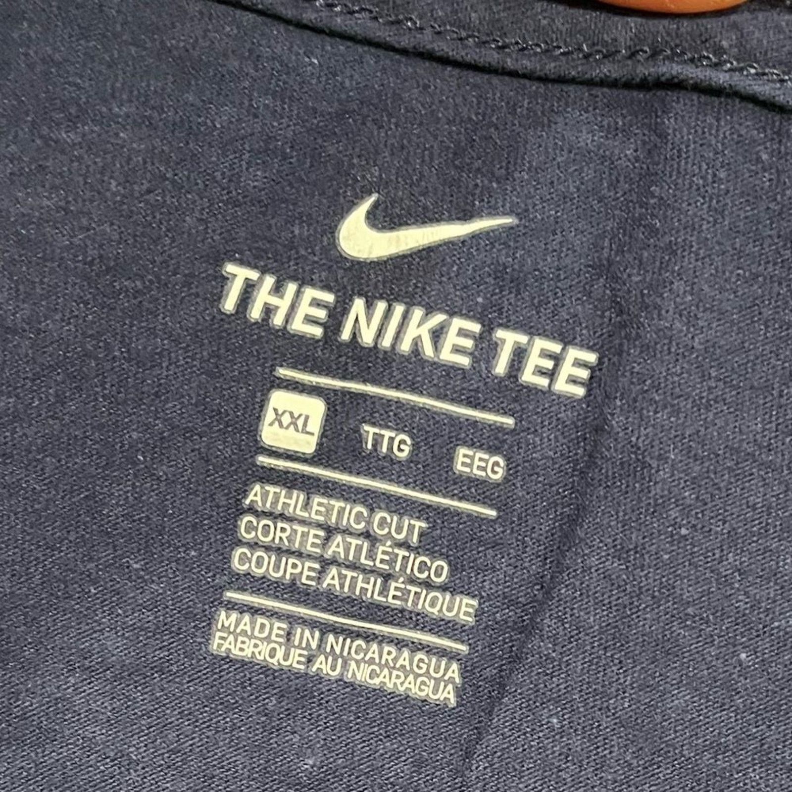 Nike NWOT Nike T-Shirt Scoopneck Short Sleeve Athletic Fit Sz XXL Size US XXL / EU 58 / 5 - 2 Thumbnail