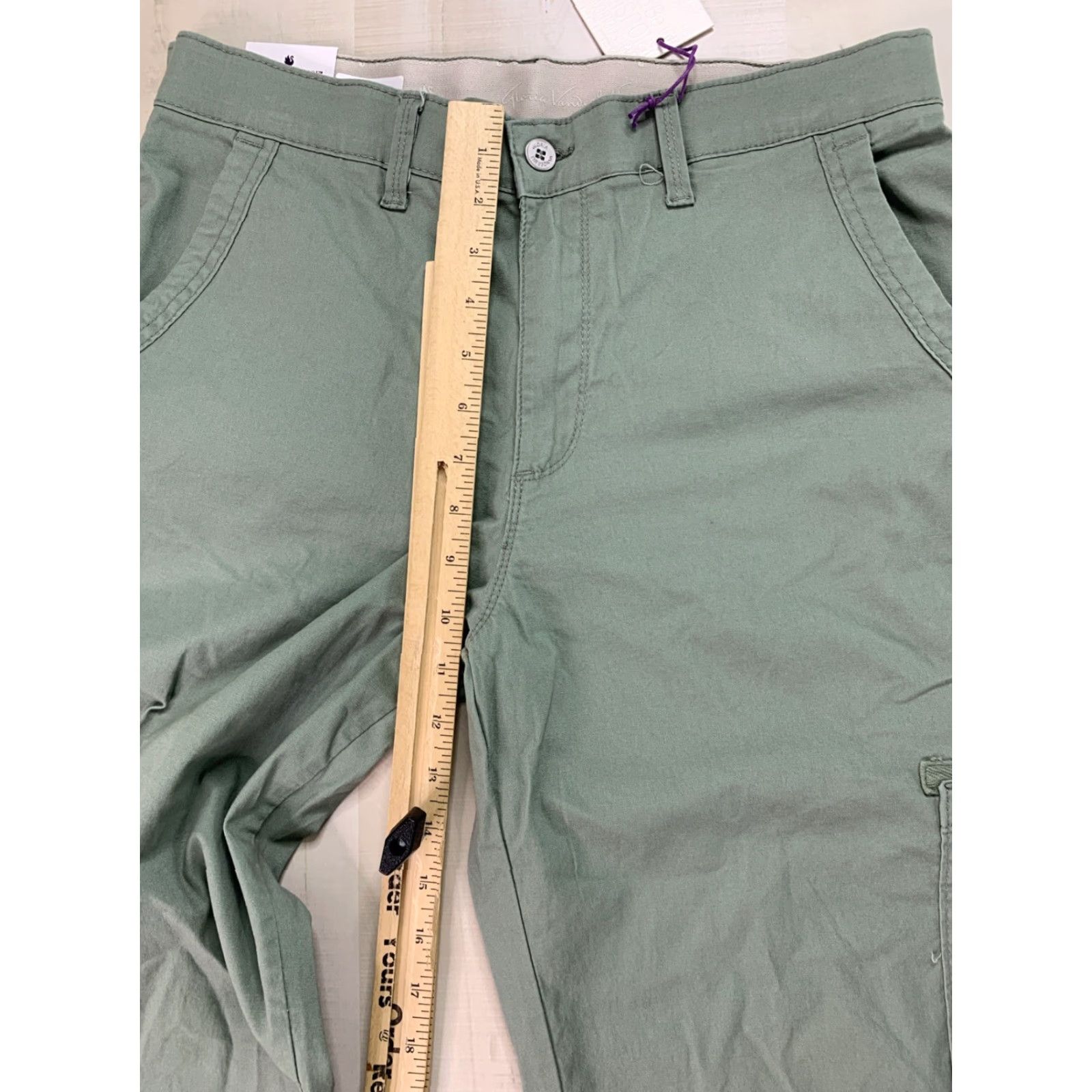 Gloria Vanderbilt Gloria Vanderbilt Garden Sage Cargo Capri Womens 8 NWD-12804 Size ONE SIZE - 3 Thumbnail