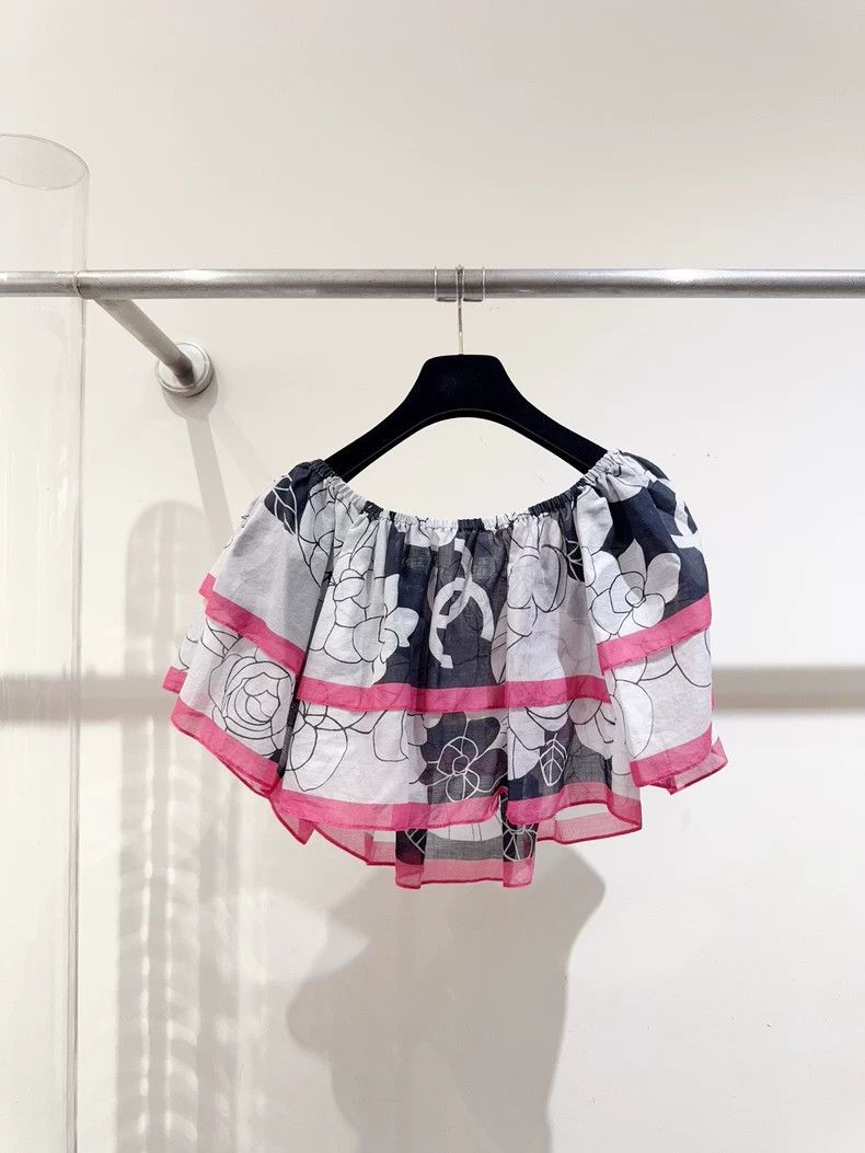 Chanel Chanel 21C camellia vest 2504-Nextarrow Size XS / US 0-2 / IT 36-38 - 2 Thumbnail
