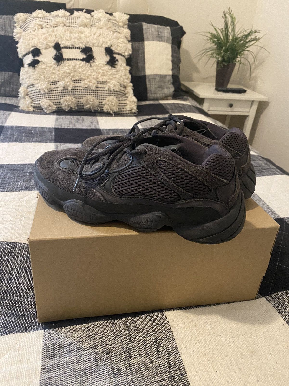 adidas gazelle silver green womens adidas Yeezy 500 Utility Black (2018/2023) – The Ballgame