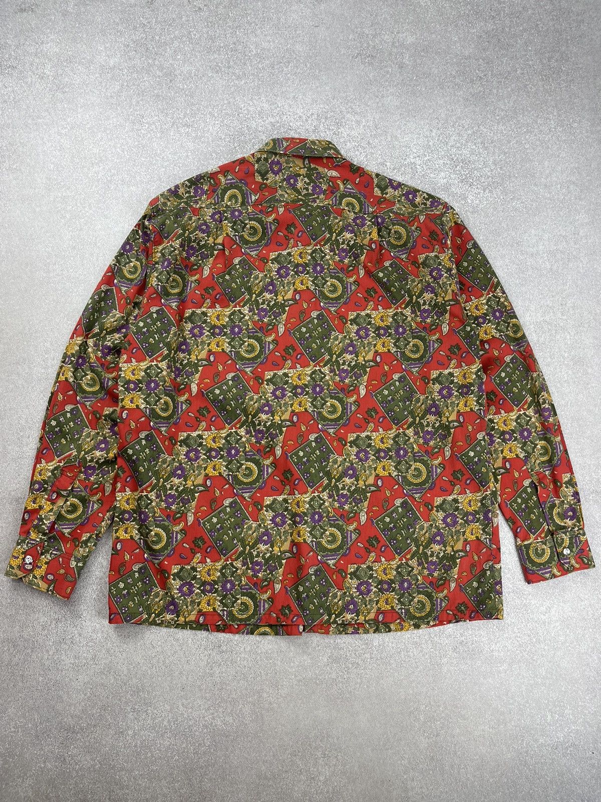 Valentino Vintage Valentino Floral Long Sleeve Short Size 42 Size US XL / EU 56 / 4 - 9 Thumbnail