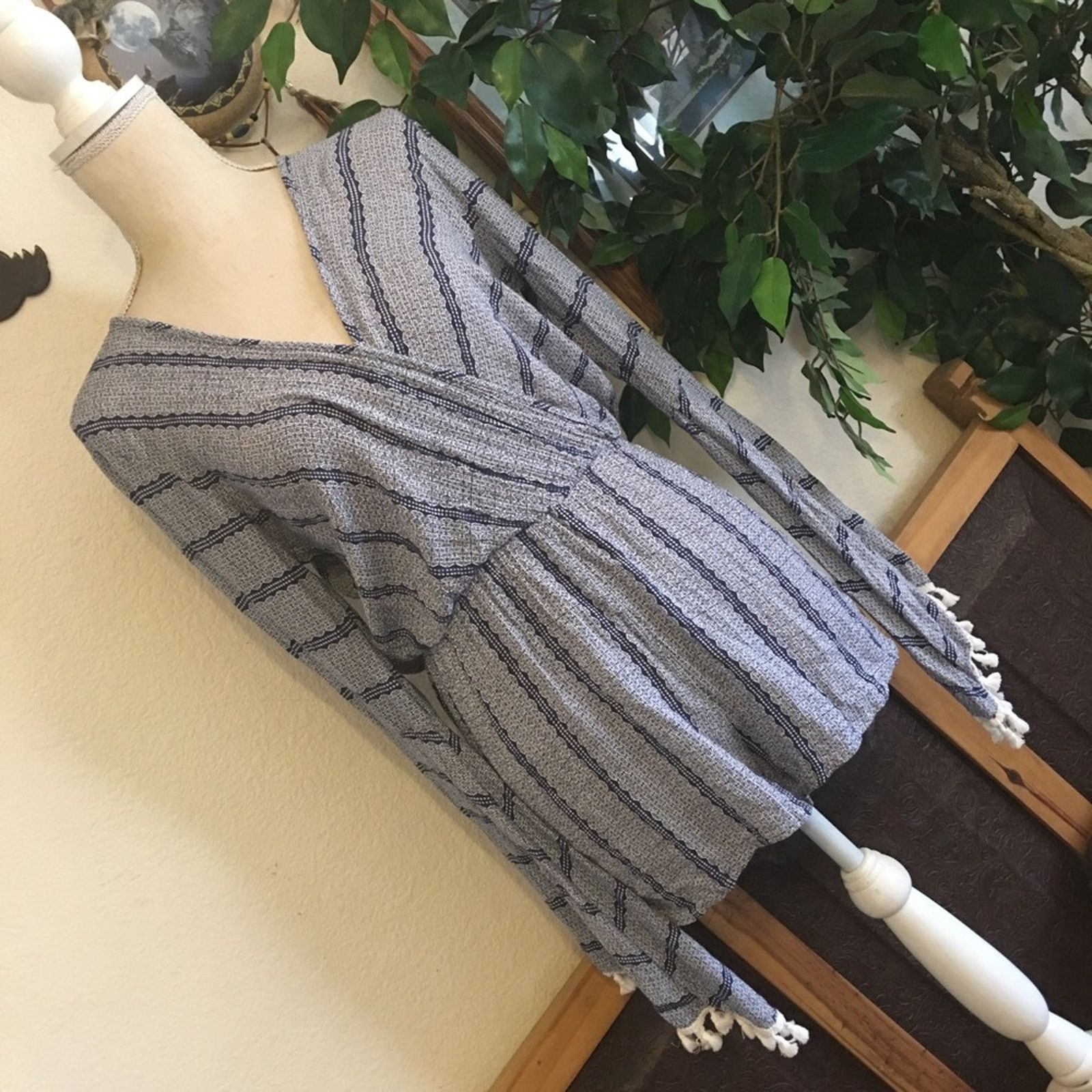 Designer Romeo & Juliet long sleeve tassel romper Size 34" / US 12 / IT 48 - 3 Thumbnail