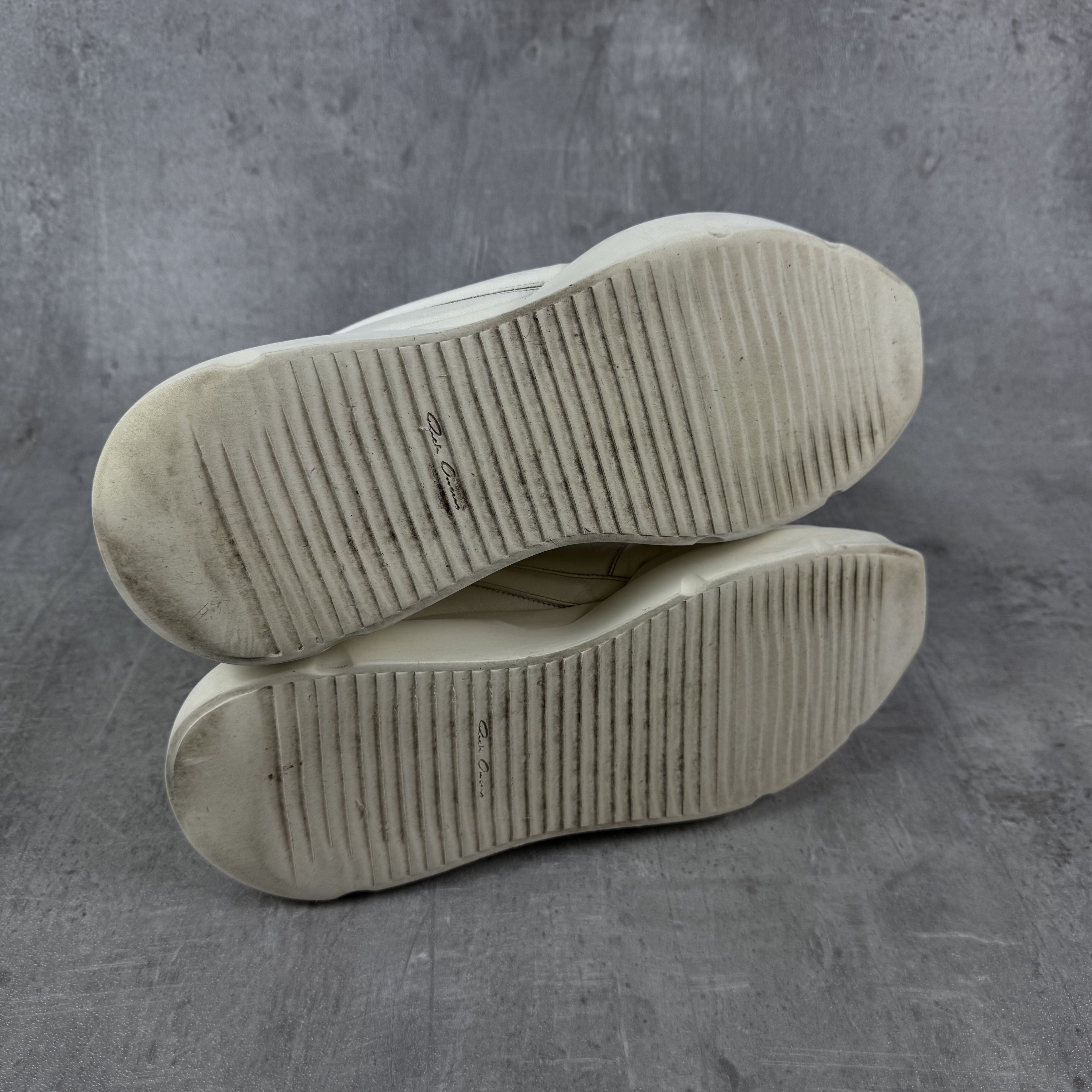 Rick Owens RICK OWENS Geth Runner Sneakers in White Size EU42 Size US 9 / EU 42 - 17 Thumbnail