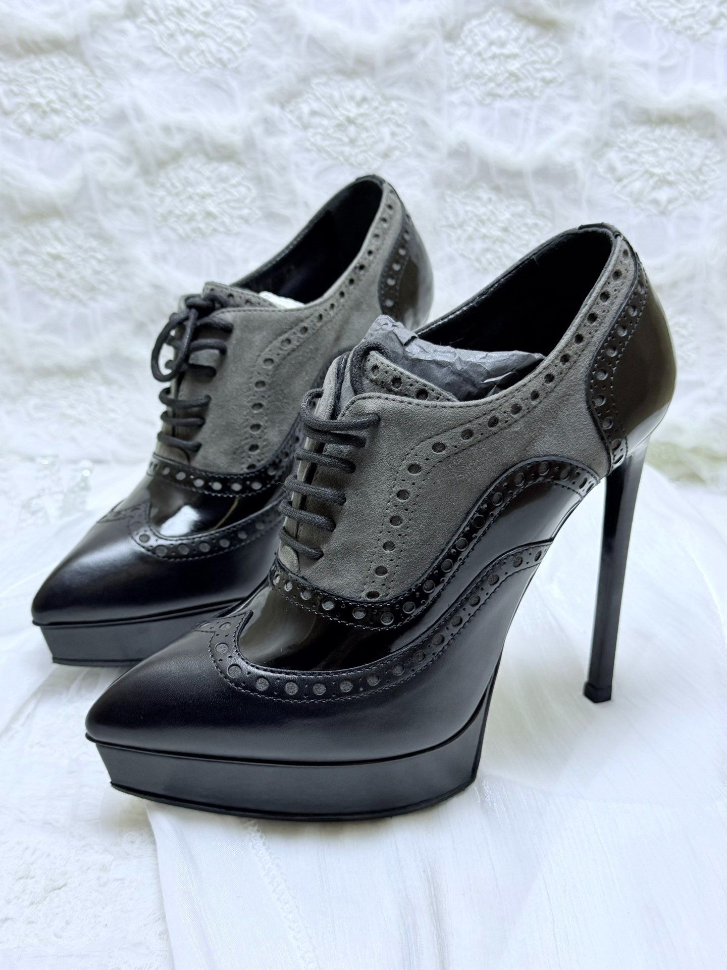 Saint Laurent Paris Saint Laurent Paris Multi Lowtop Sneakers us_6-5 Women Size US 6.5 / IT 36.5 - 1 Thumbnail