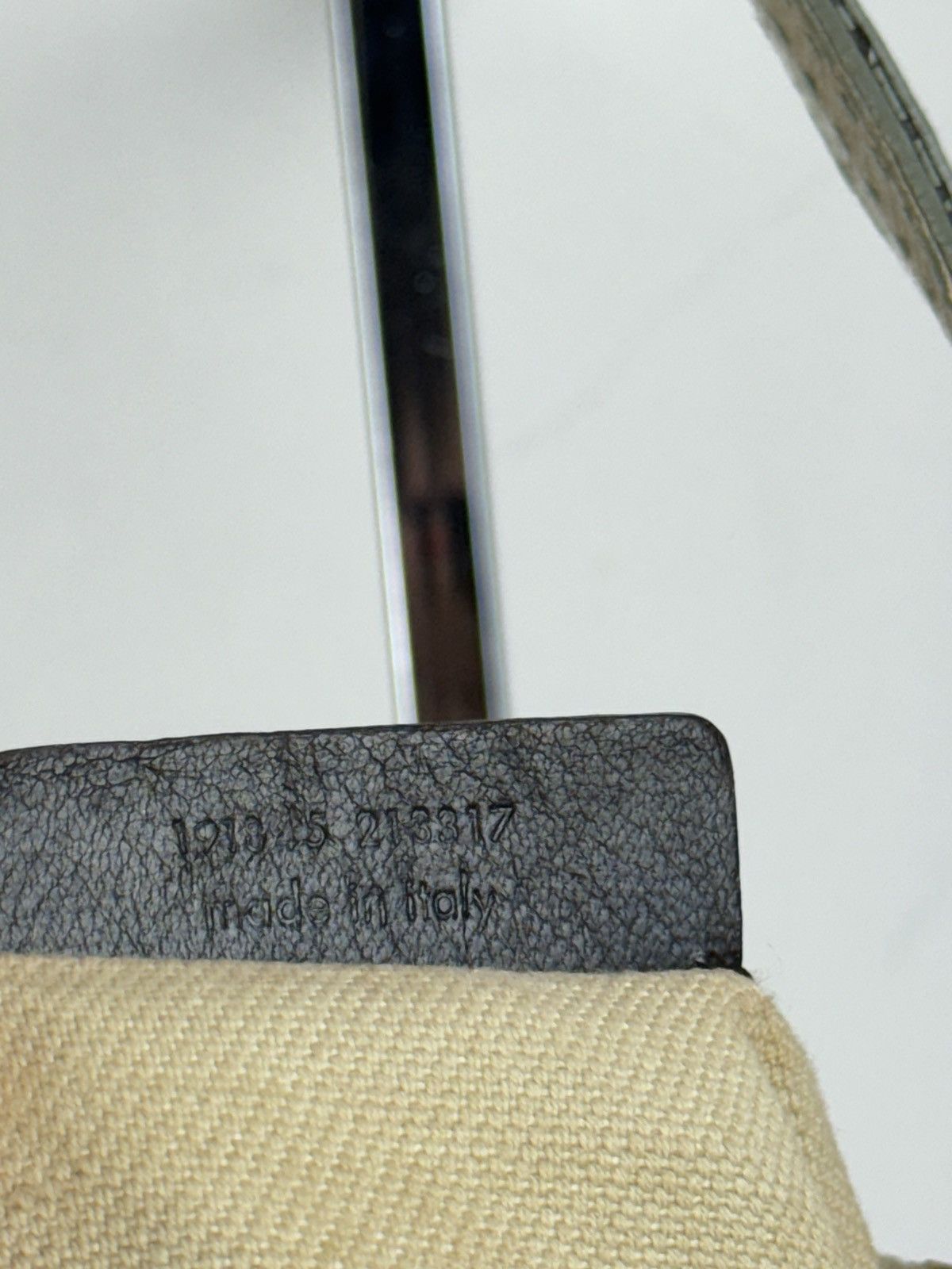 Yves Saint Laurent Leather bag Yves Saint Laurent original casual luxury item Size ONE SIZE - 7 Thumbnail