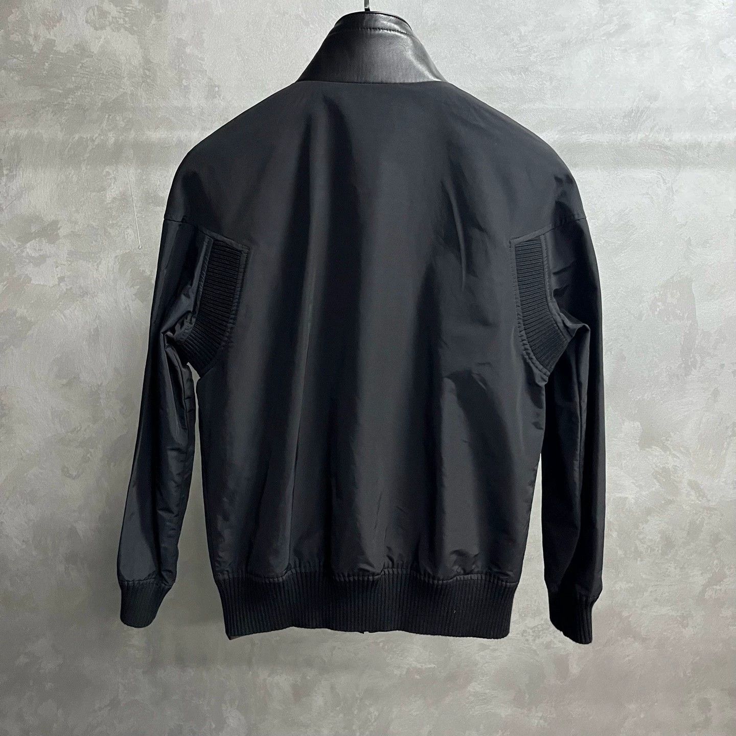 Louis Vuitton louis vuitton black leather zip jacket Size US L / EU 52-54 / 3 - 5 Thumbnail