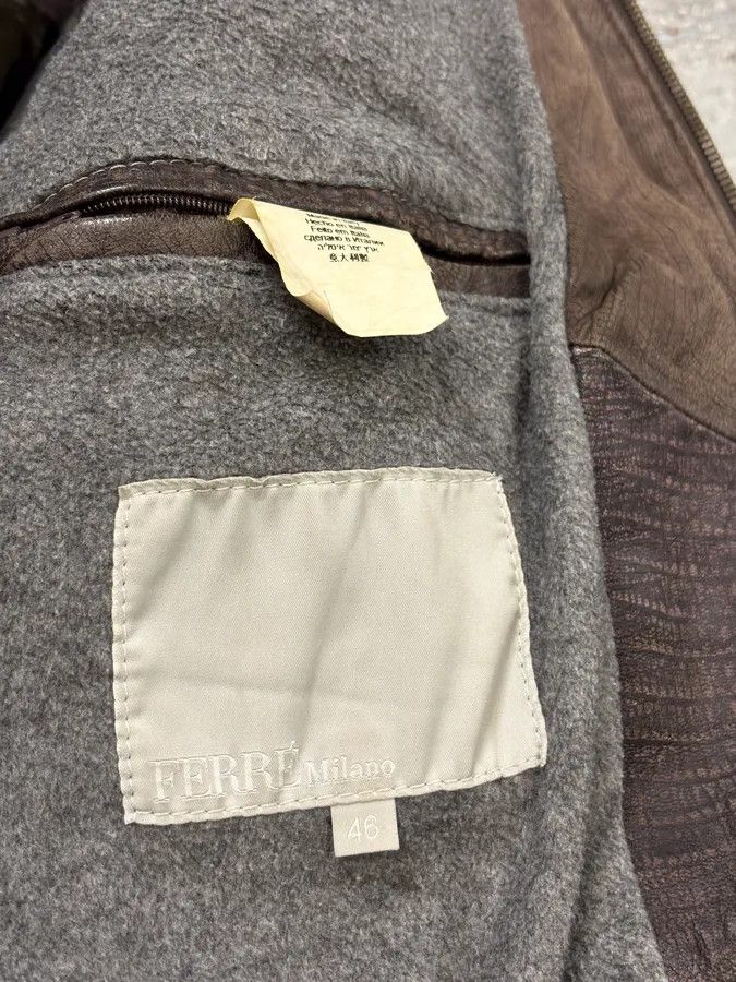 Gianfranco Ferre 2000s Gianfranco Ferré Biker Textured Brown Leather Jacket Size US S / EU 44-46 / 1 - 10 Thumbnail