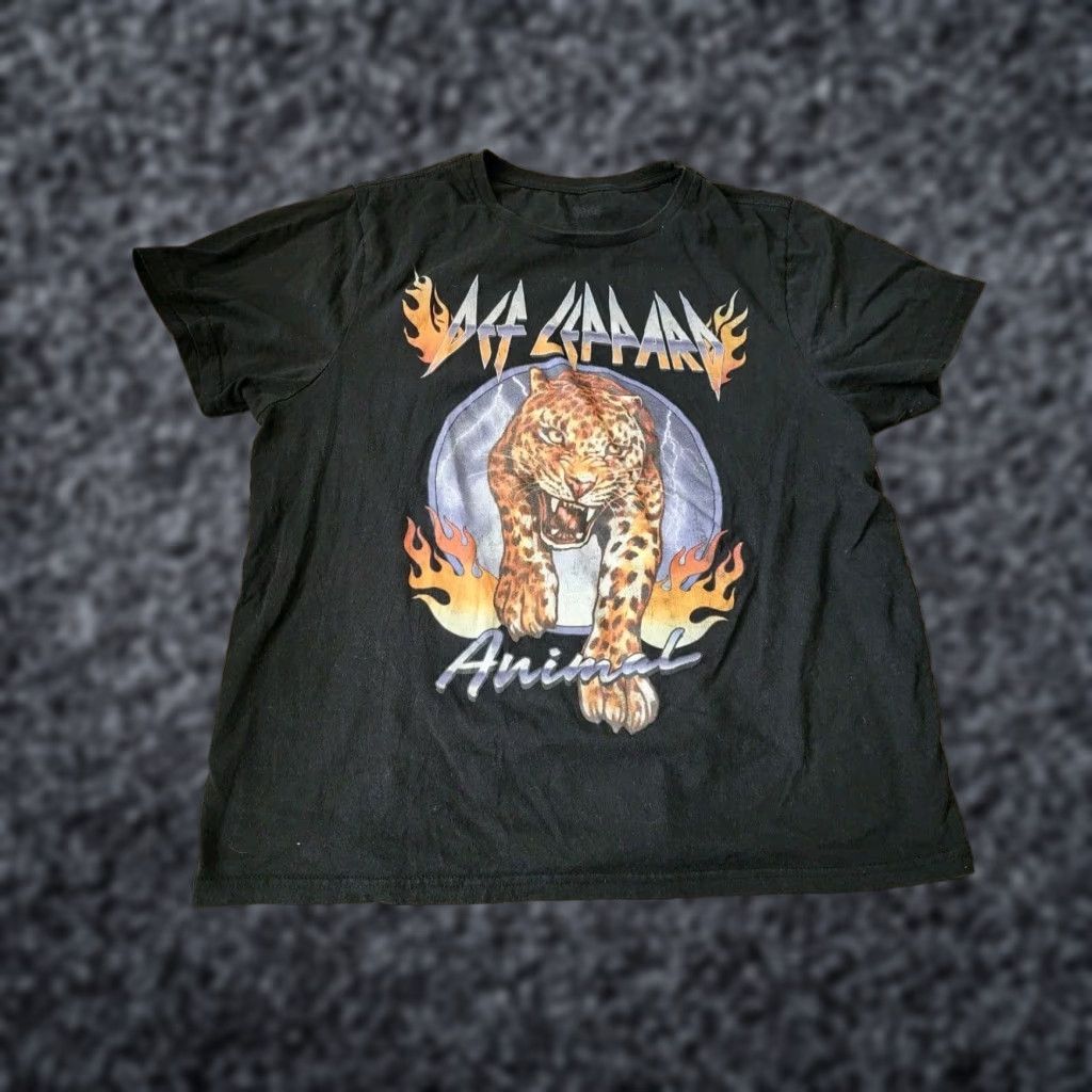 Vintage Def Leppard Classic Rock Band T Shirt Mens XL Black Cotton Crew Neck Size US XL / EU 56 / 4 - 1 Thumbnail