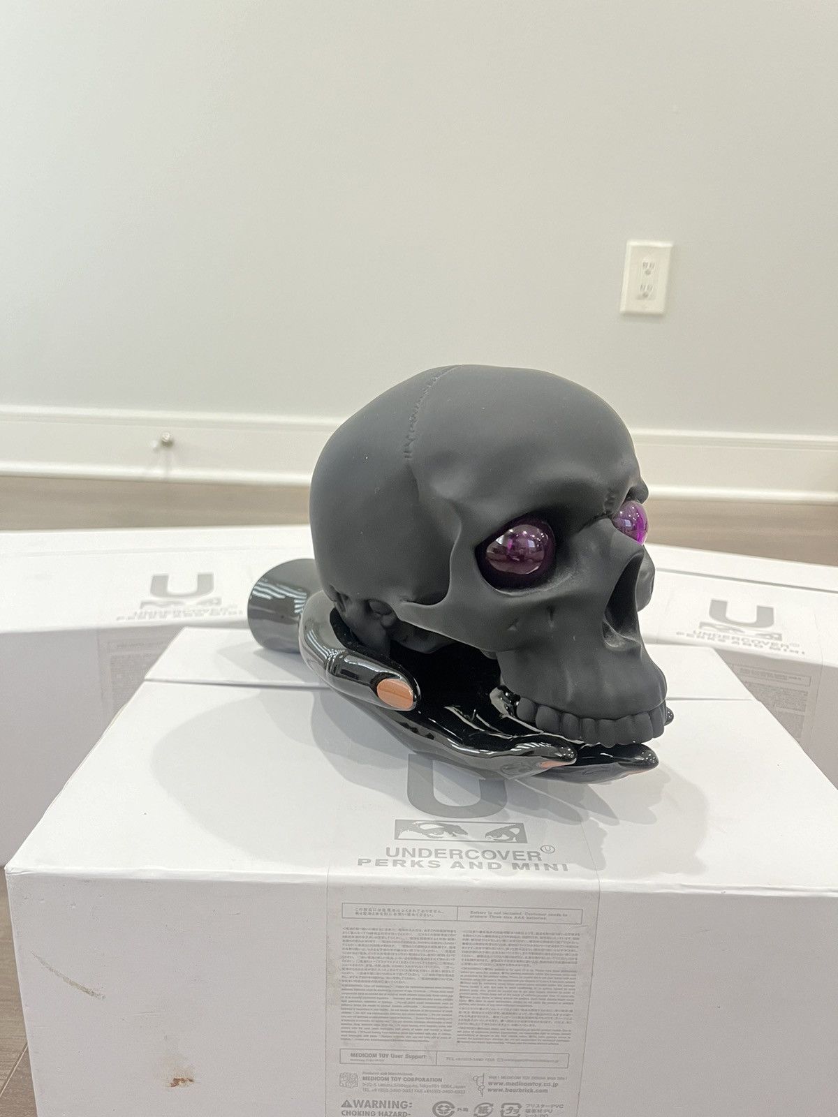 UNDERCOVER×P.A.M. SKULL&HAND LAMP White