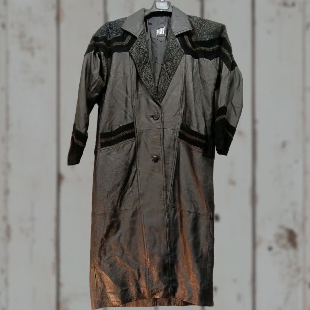 Bell VINTAGE Greg Bell Women's Leather Trench Coat M Black Paisley Leather 80s-90s Coat Womens 44" Chest 46" Hem Black Size M / US 6-8 / IT 42-44 - 1 Thumbnail