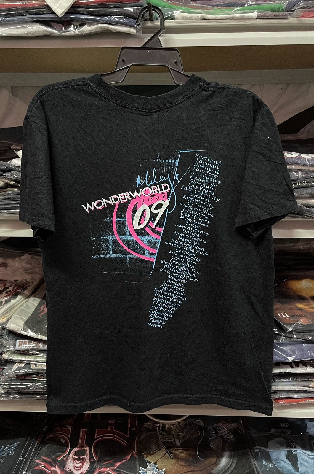 Band Tees Tour Tees x Miley Cyrus🔥🔥🔥 Size US M / EU 48-50 / 2 - 9 Thumbnail