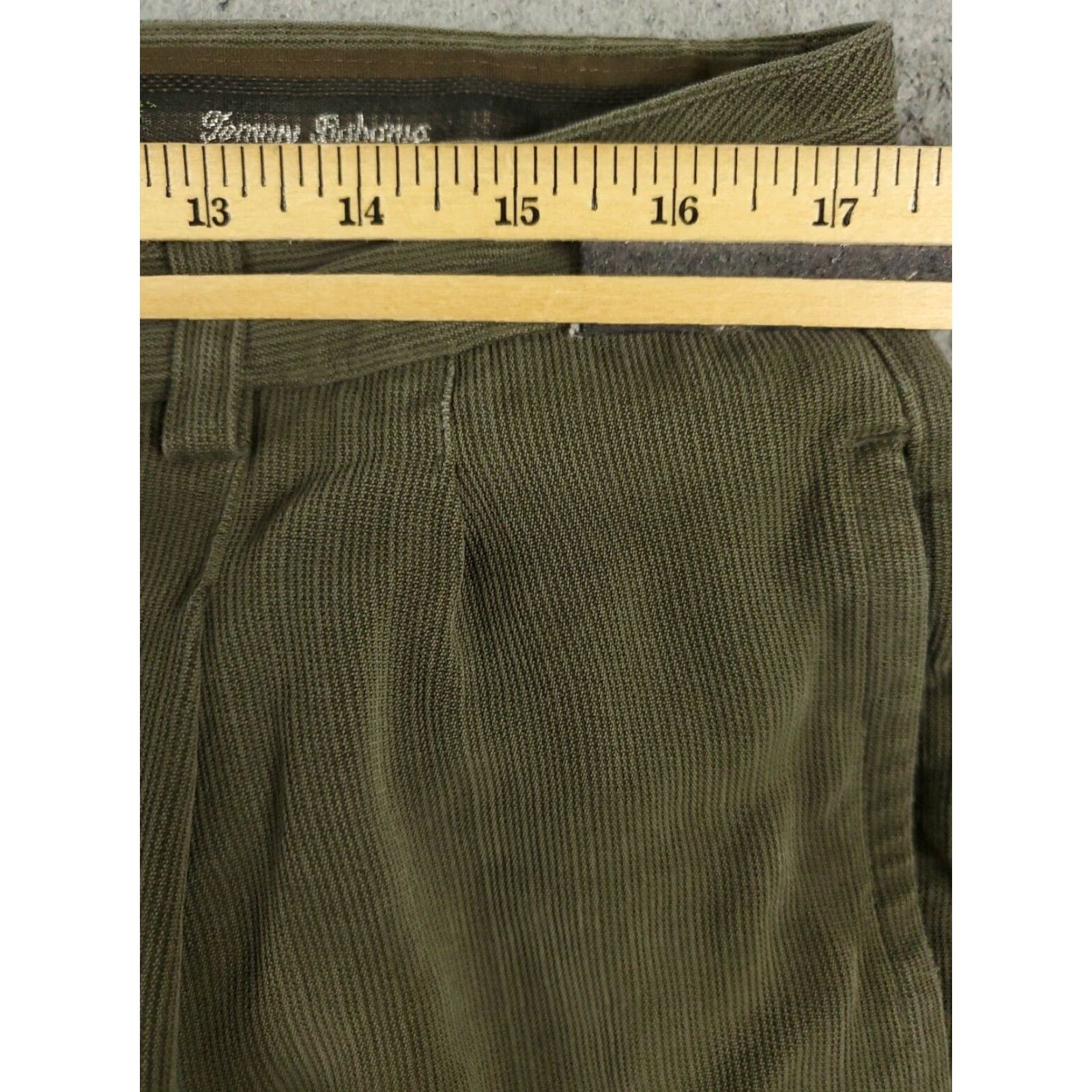 Tommy Bahama VINTAGE Tommy Bahama Pants Mens Regular Size 35 Green Silk Pleated Chino Trousers Size US 35 - 3 Thumbnail