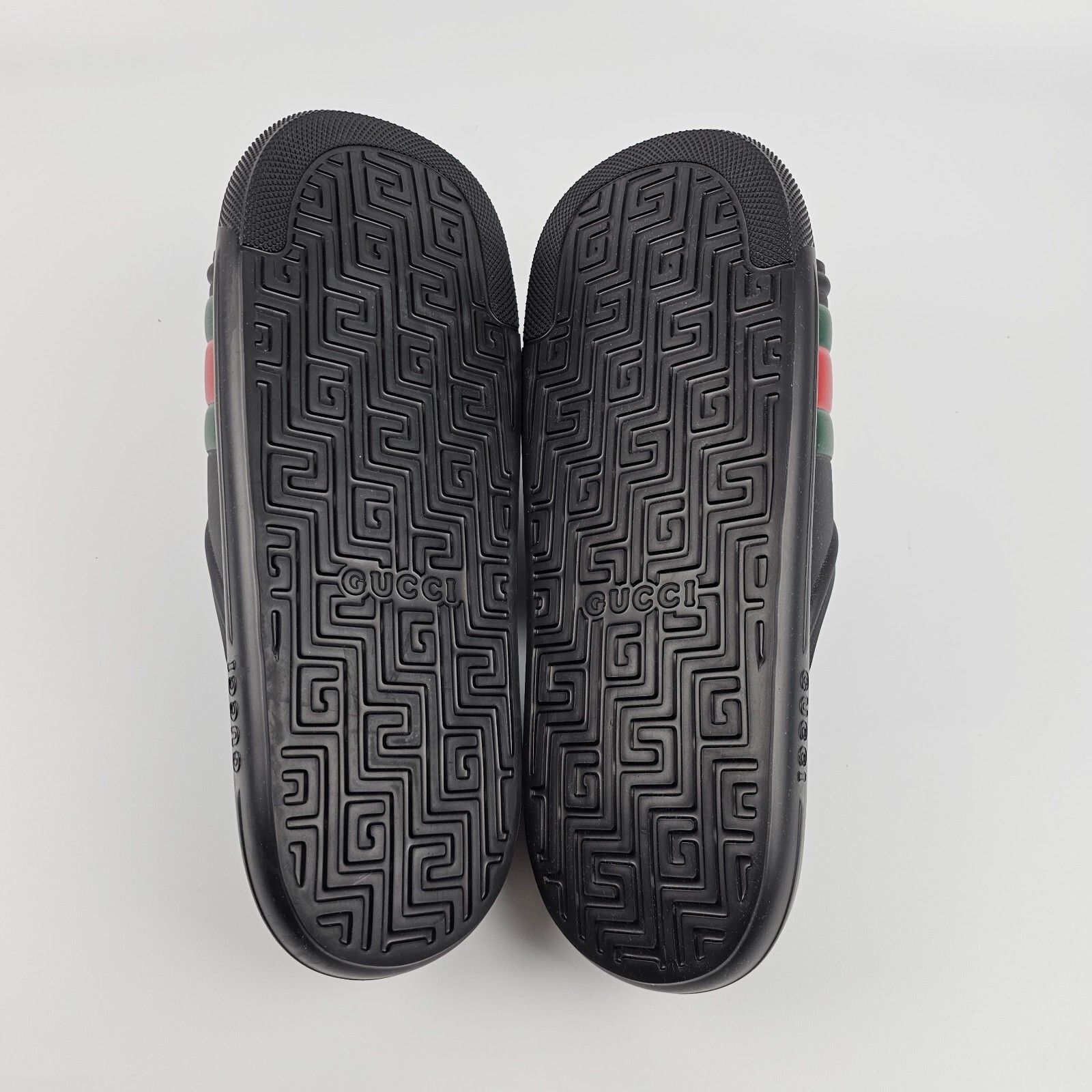 Gucci GUCCI Men's Black Rubber Web Slide Sandals New/Auth Size US 12.5 / EU 45-46 - 7 Thumbnail