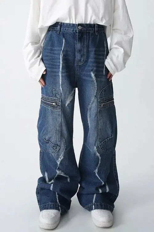 image of Vintage Baggy Ripped Jeans Frayed Zipper Pockets Cargo Pants Hip-Hop in Blue, Men's (Size 32)