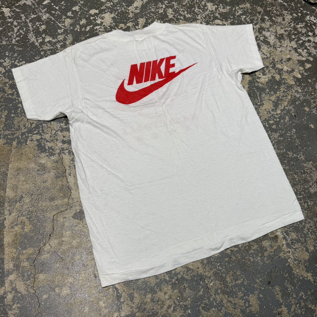 Nike True Vintage USC Game Cocks Basketball Nike Promo 70s Tshirt Size US L / EU 52-54 / 3 - 9 Thumbnail