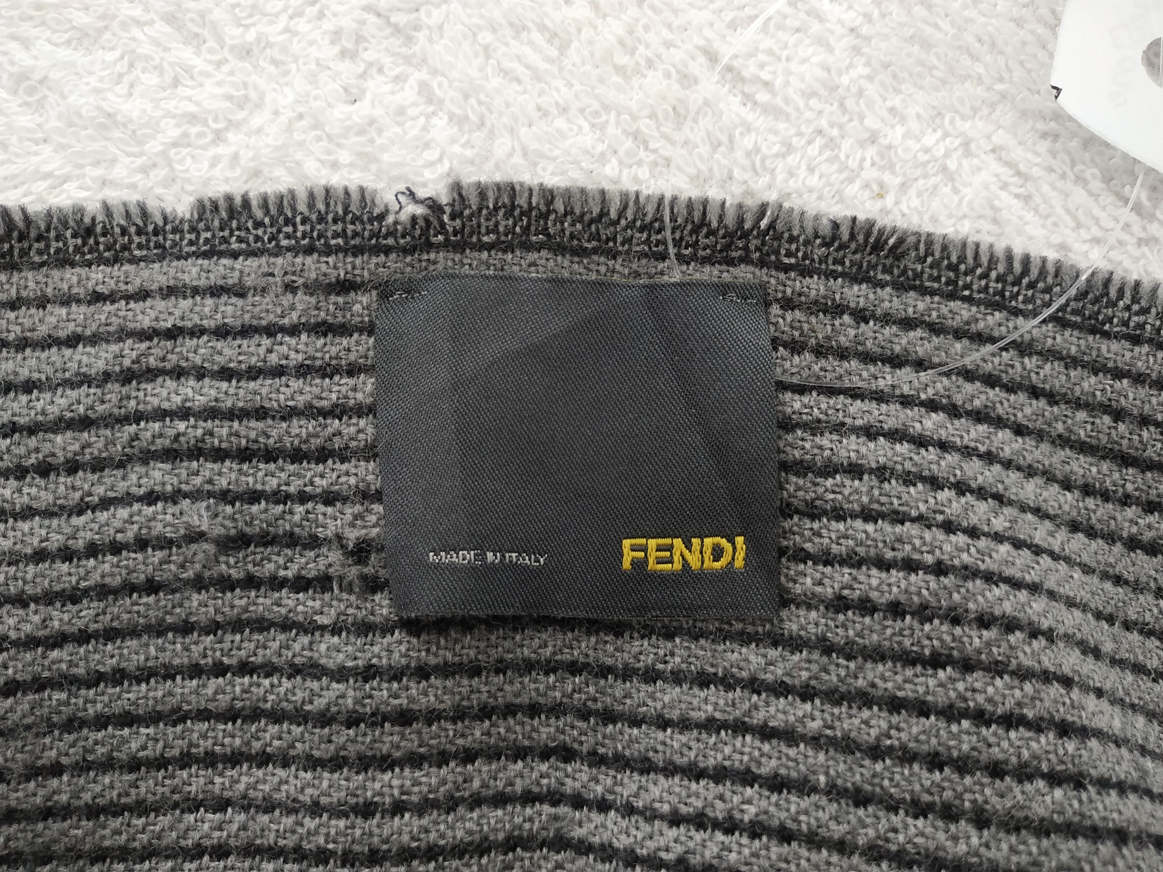 Fendi Vintage Fendi Scarf/Muffler/Neckwear MF405 Size ONE SIZE - 5 Thumbnail