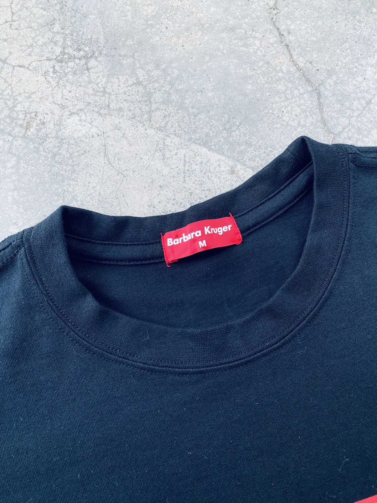Barbara Kruger Vintage Uniqlo Barbara kruger Art Tees Size US M / EU 48-50 / 2 - 7 Thumbnail