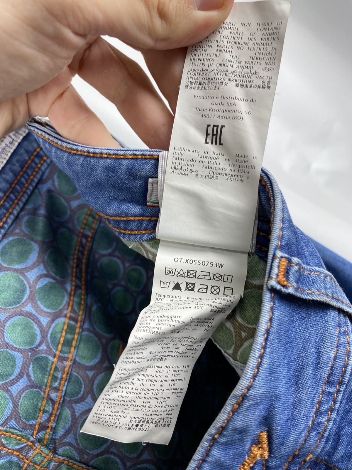 Jacob Cohen Jacob Cohen Luxury Comfort Slim Jeans Style 688 size 35 Size US 35 - 15 Thumbnail