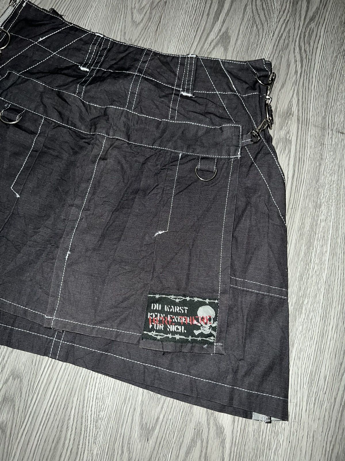 Japanese Brand Seditionaries skull mini skirt ☠️🧛🏻‍♀️ Size 27" / US 4 / IT 40 - 11 Thumbnail